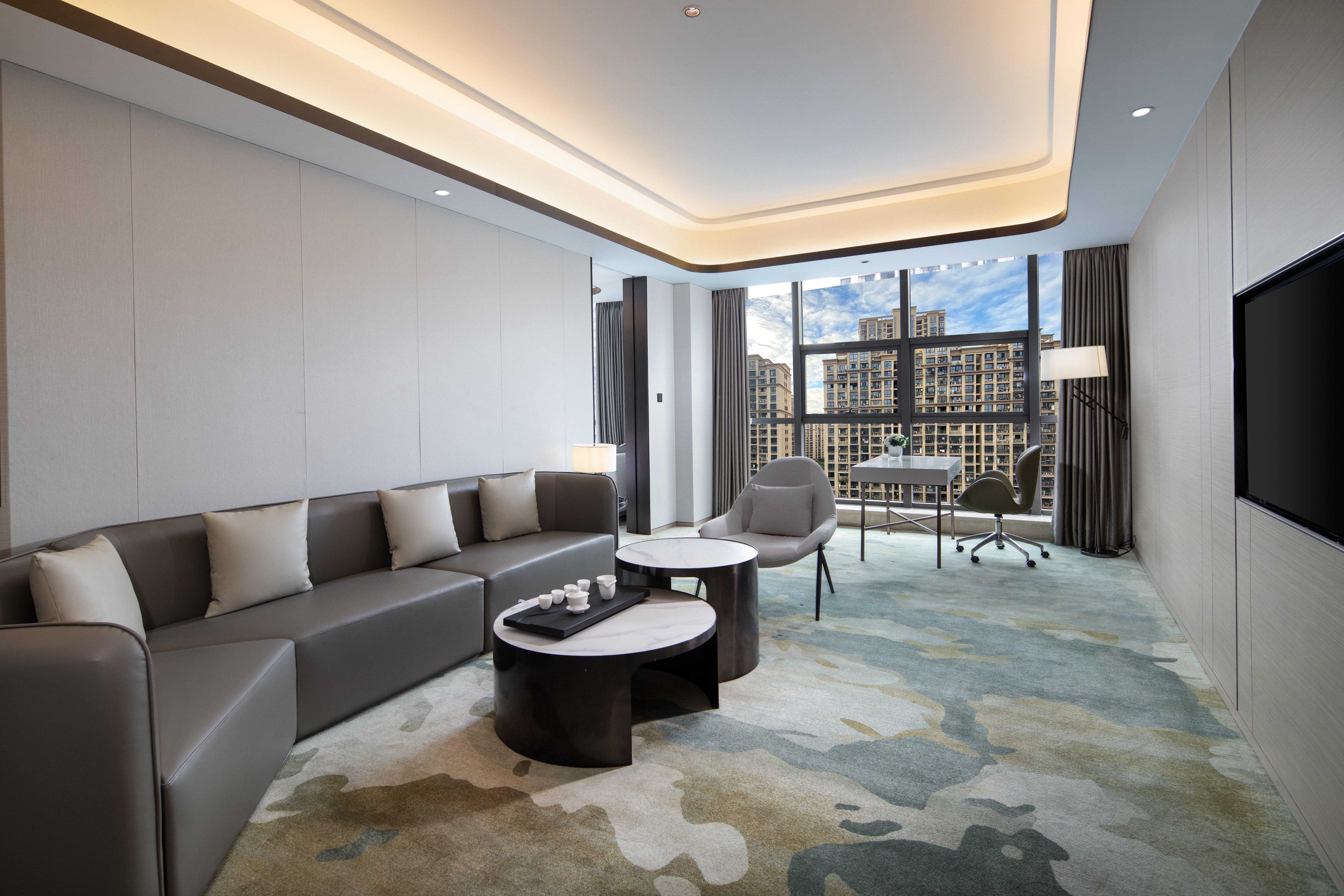 Suite King Bed One Bedroom 