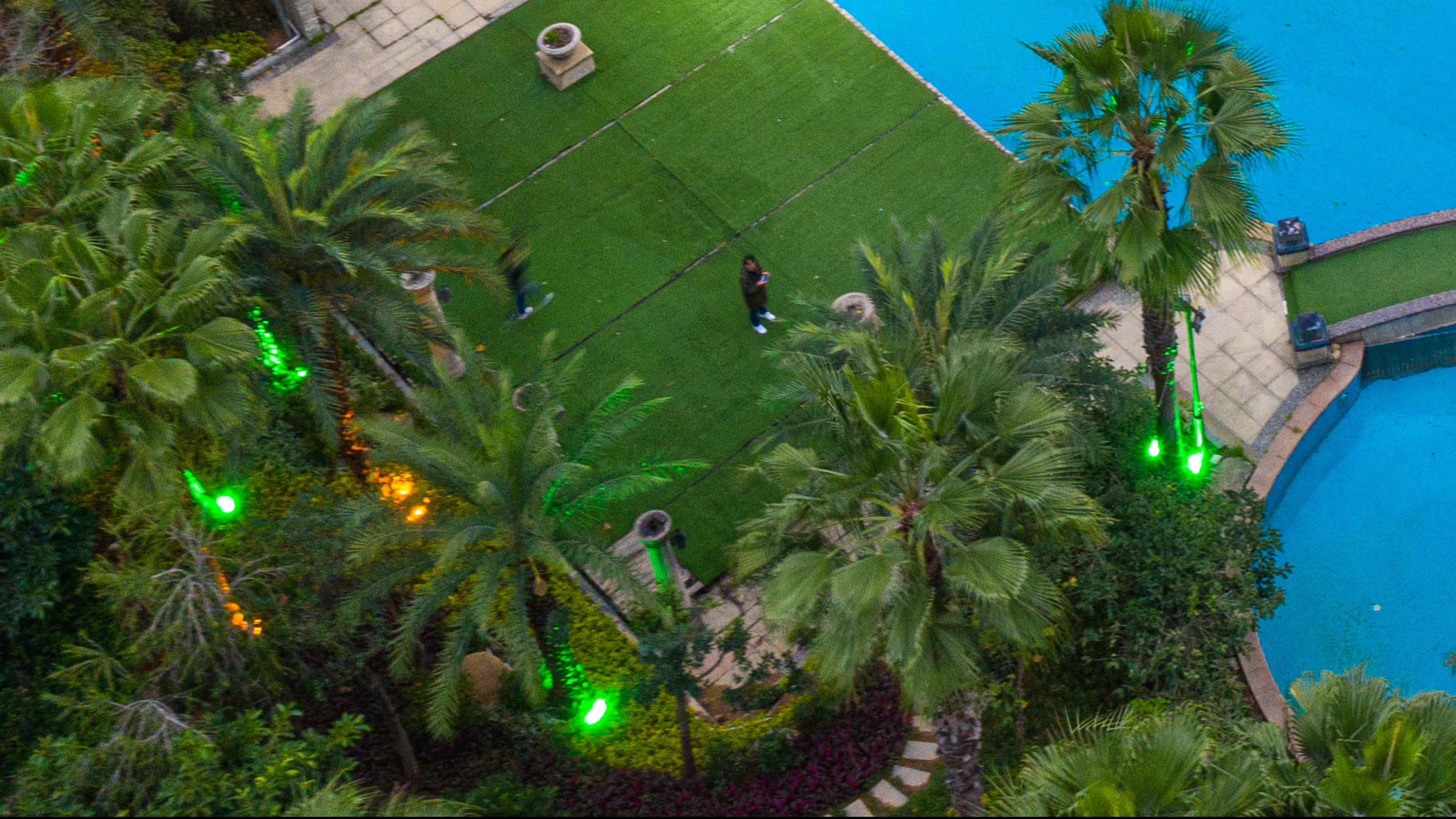 Double Garden View King Bed