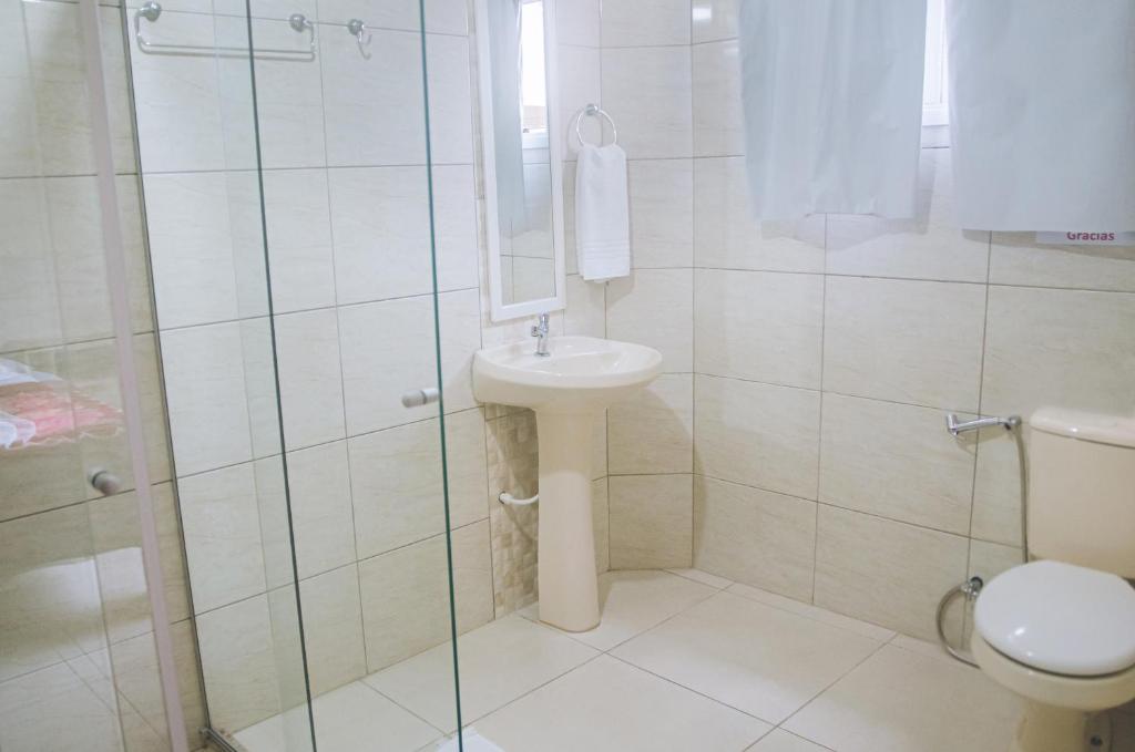 Family Room Capacity 6