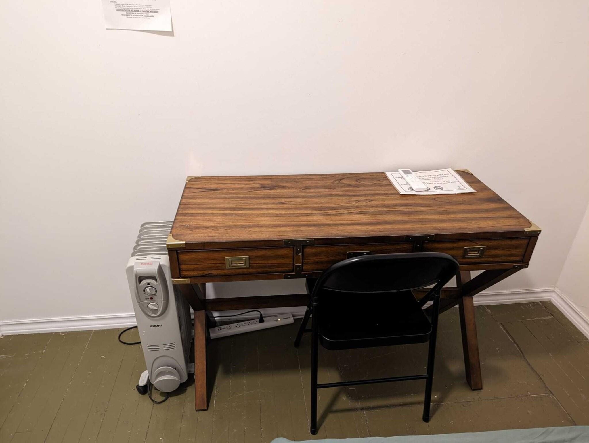 Apartment Queen Size Bed