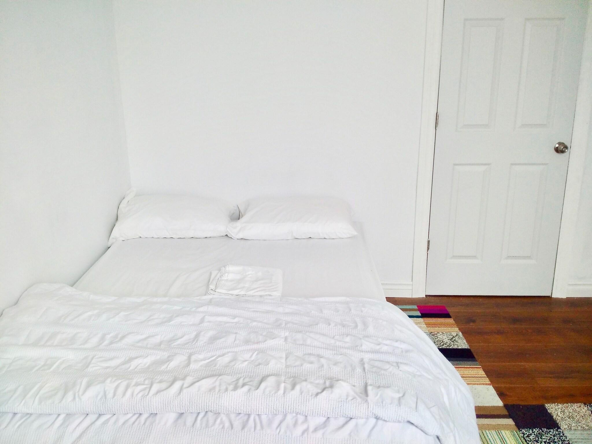 Apartment Queen Size Bed