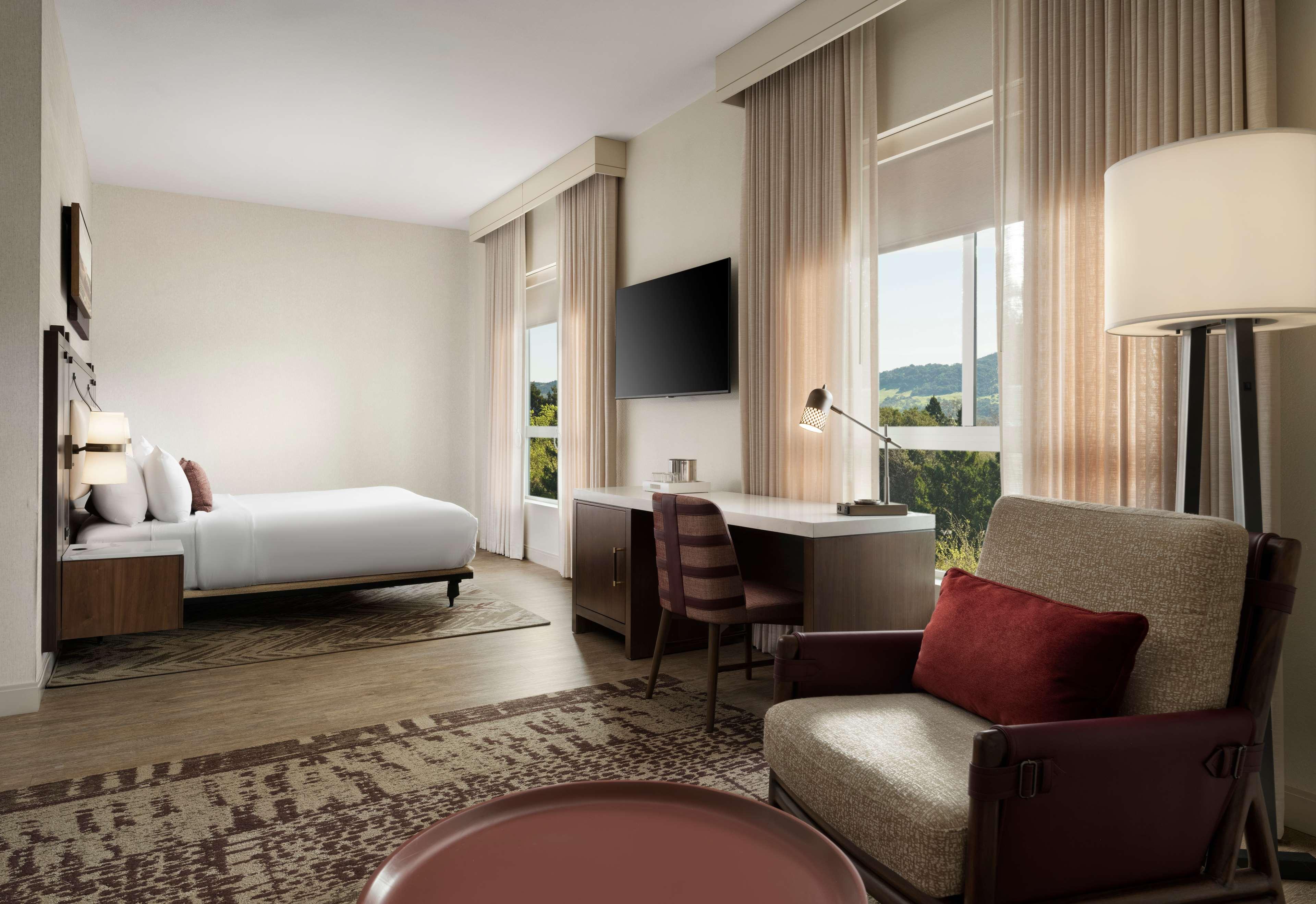 Room Accessible King Size Bed