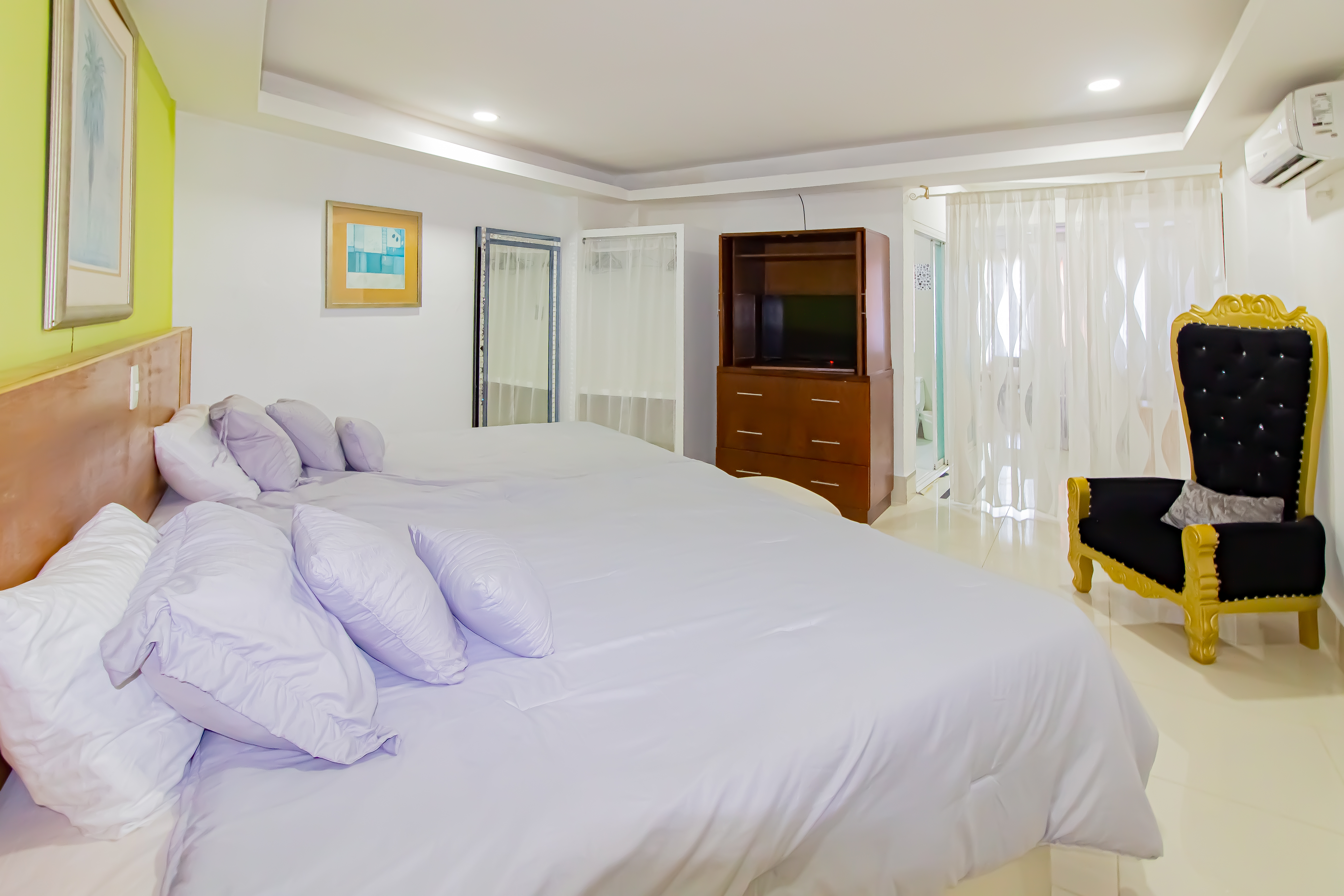 Apartment with Jacuzzi