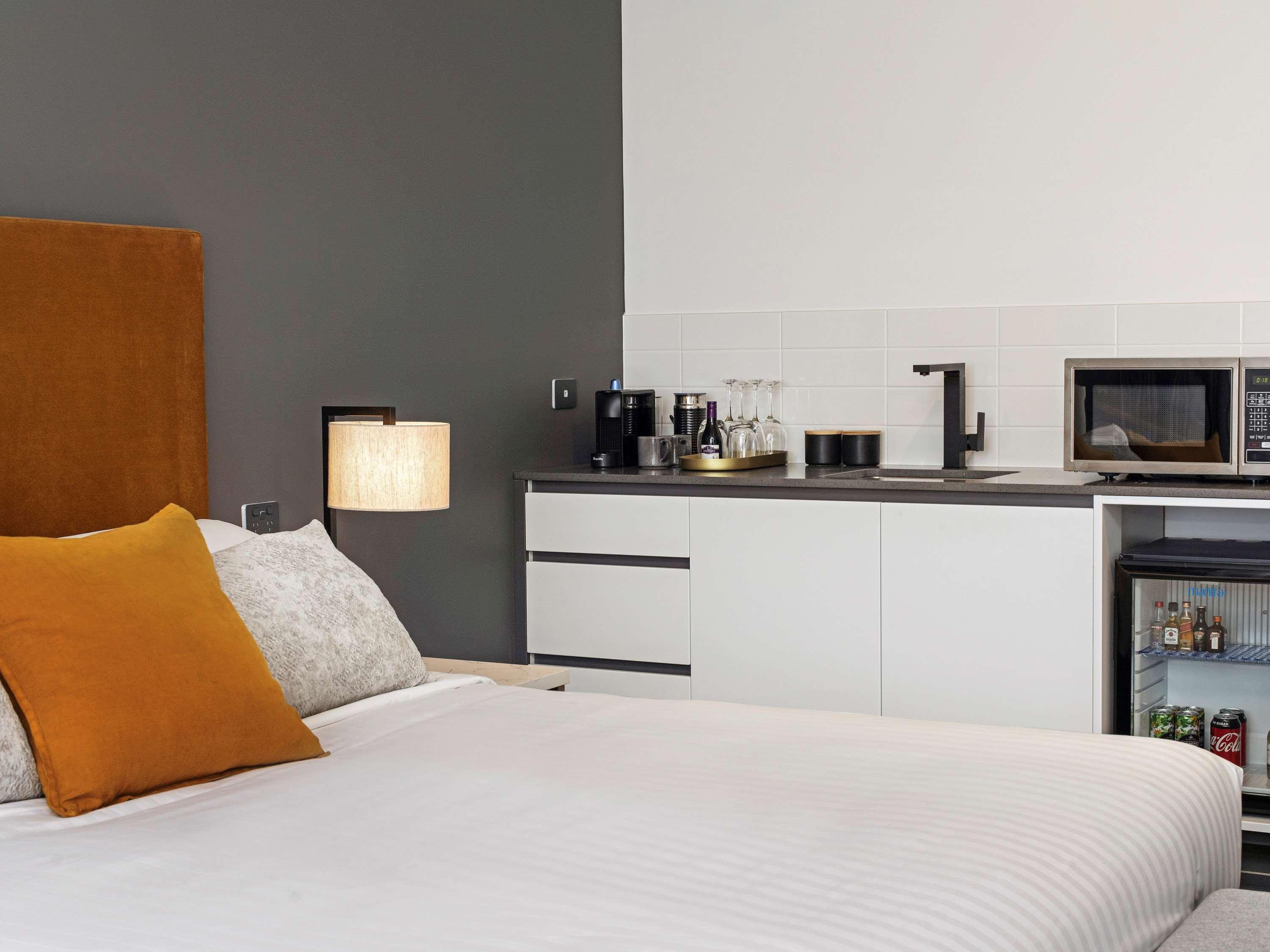 Double Deluxe King Bed