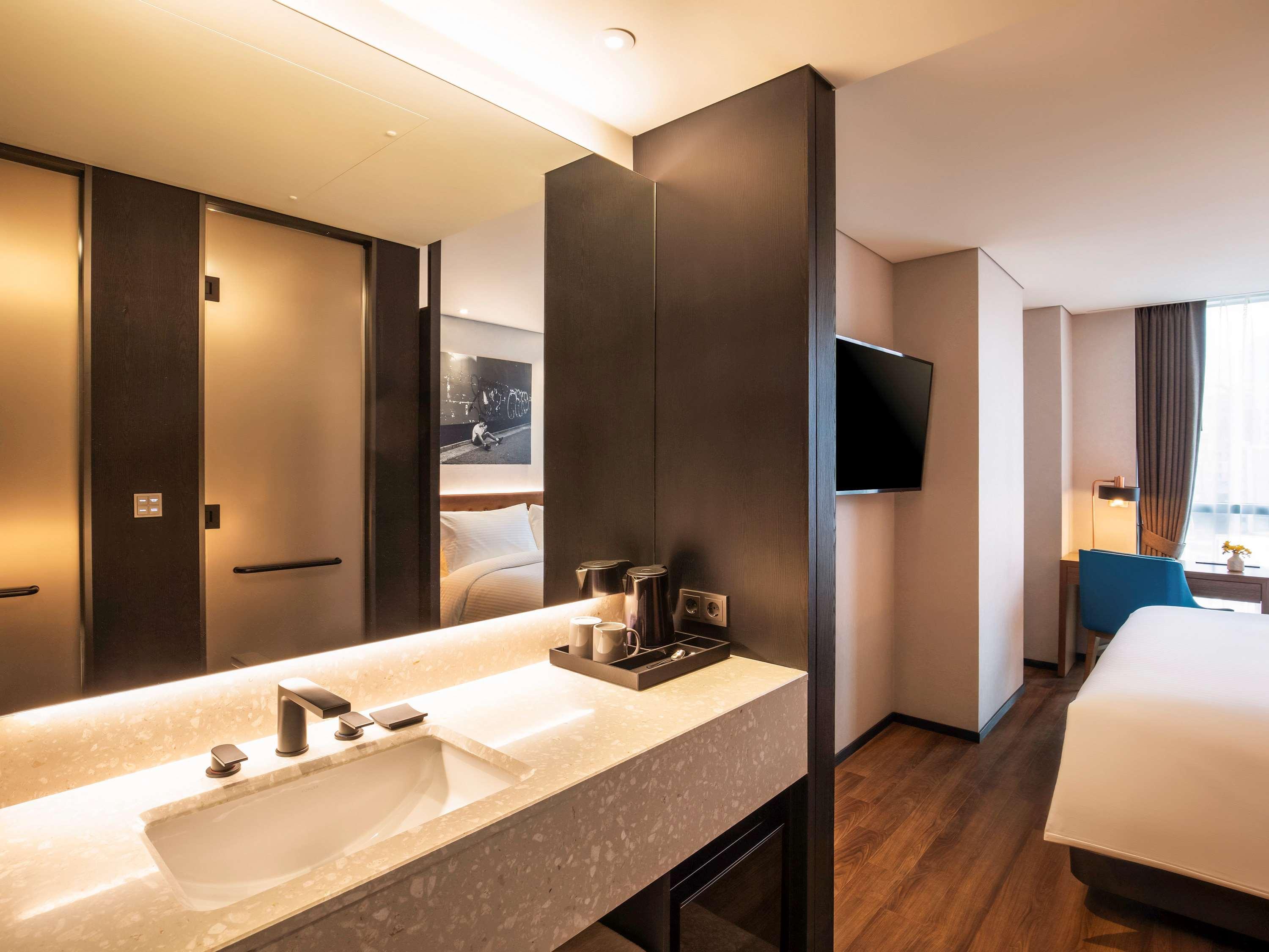 Double King Size Bed