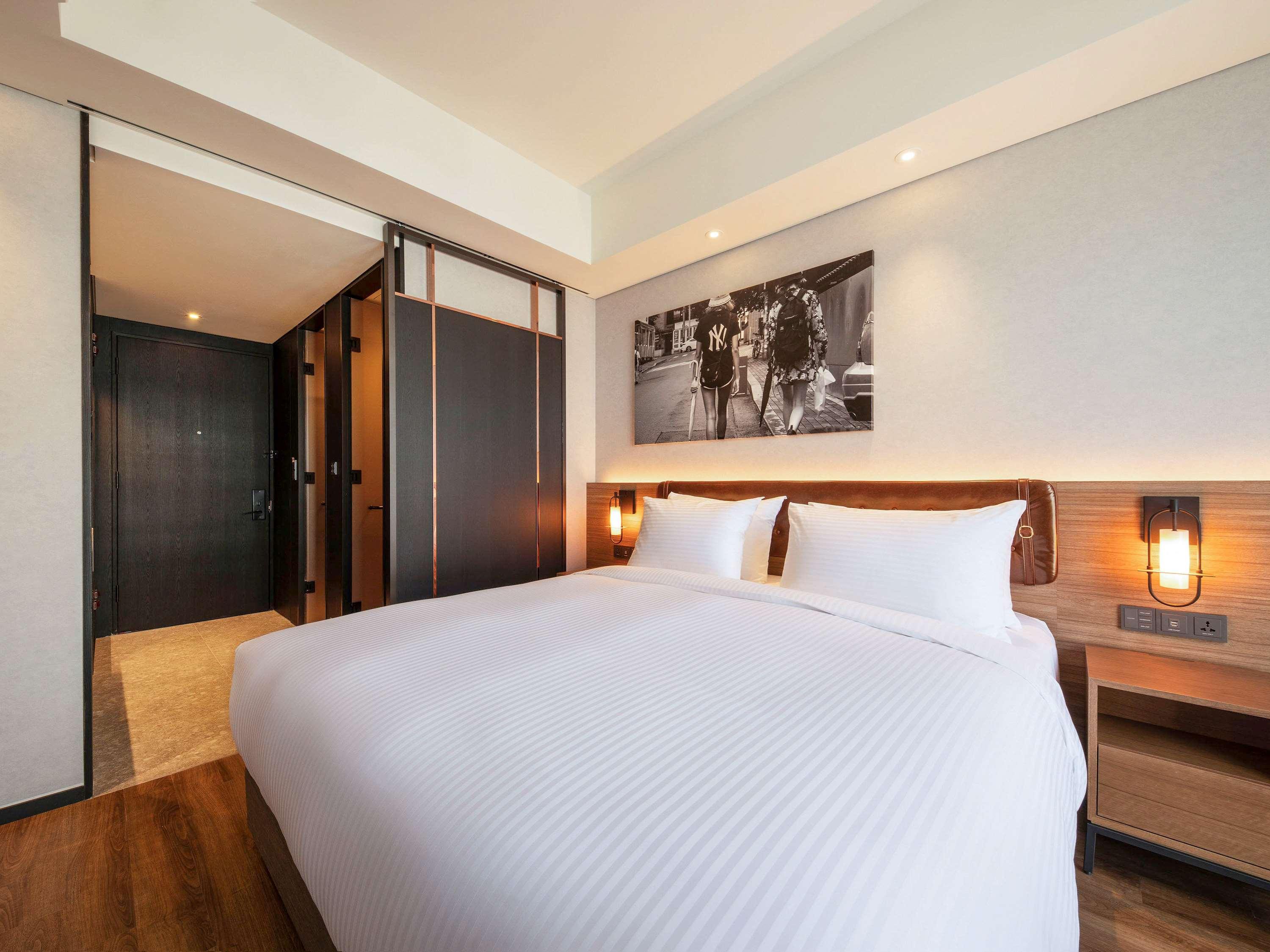 Double Superior King Bed