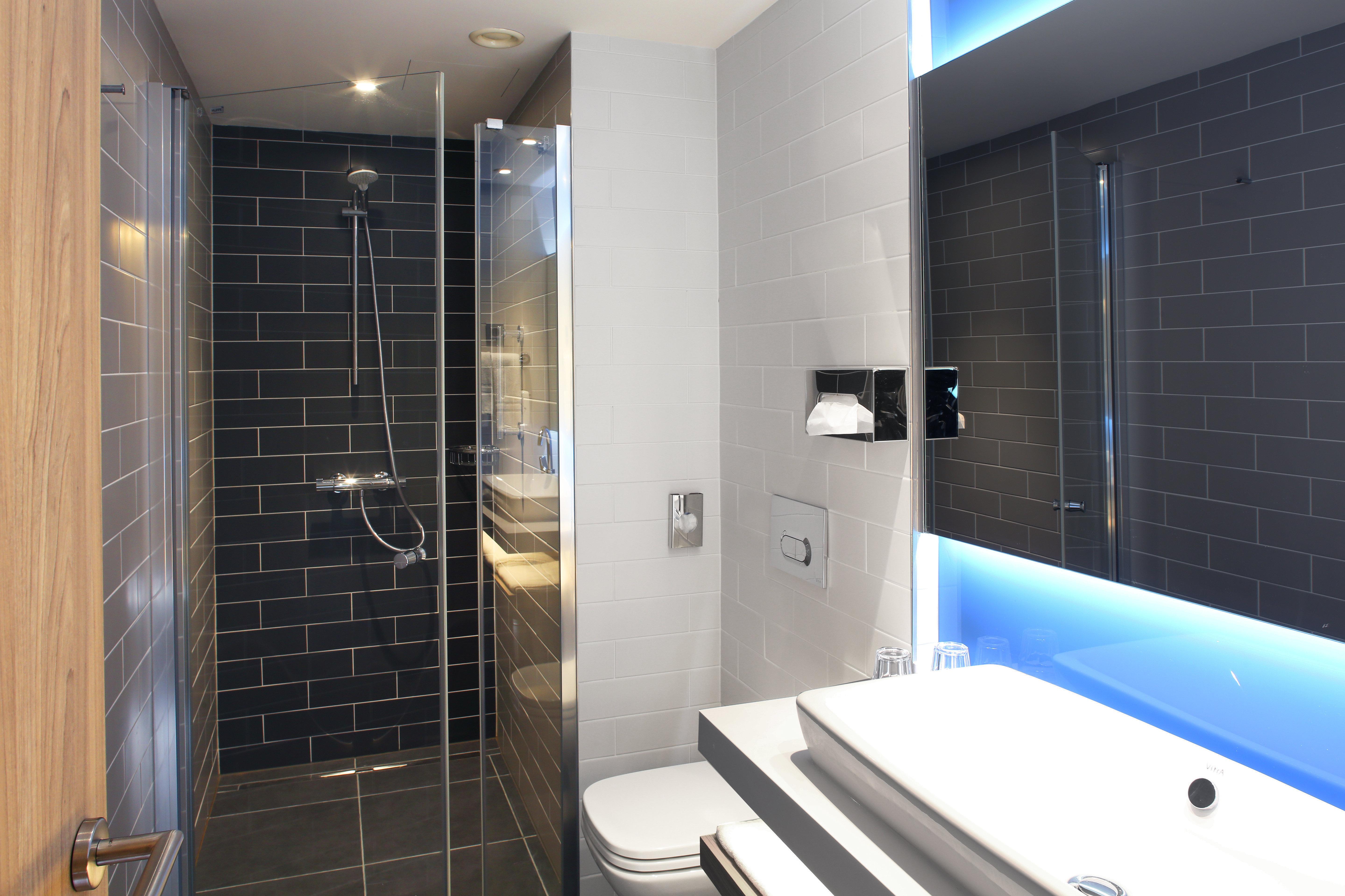 Double Queen Size Bed