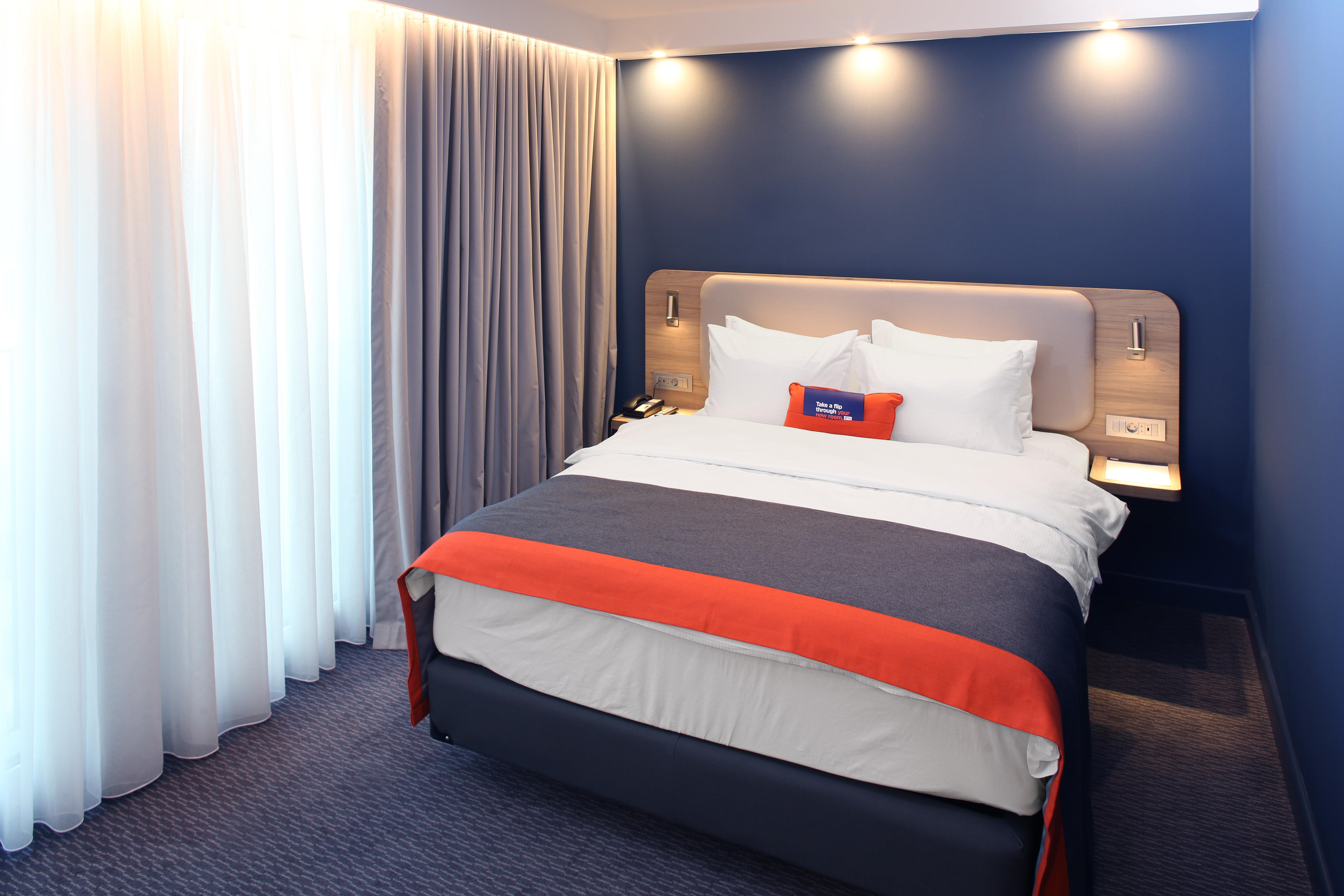 Double Queen Size Bed