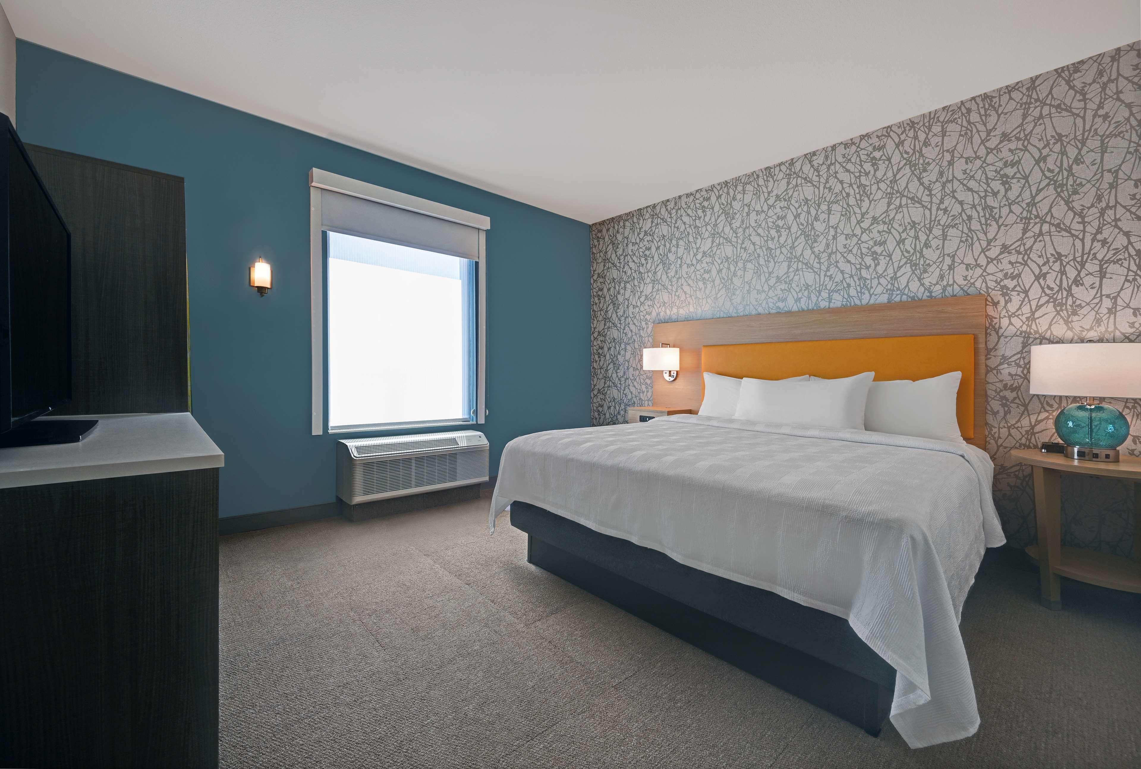 Suite King Bed One Bedroom 