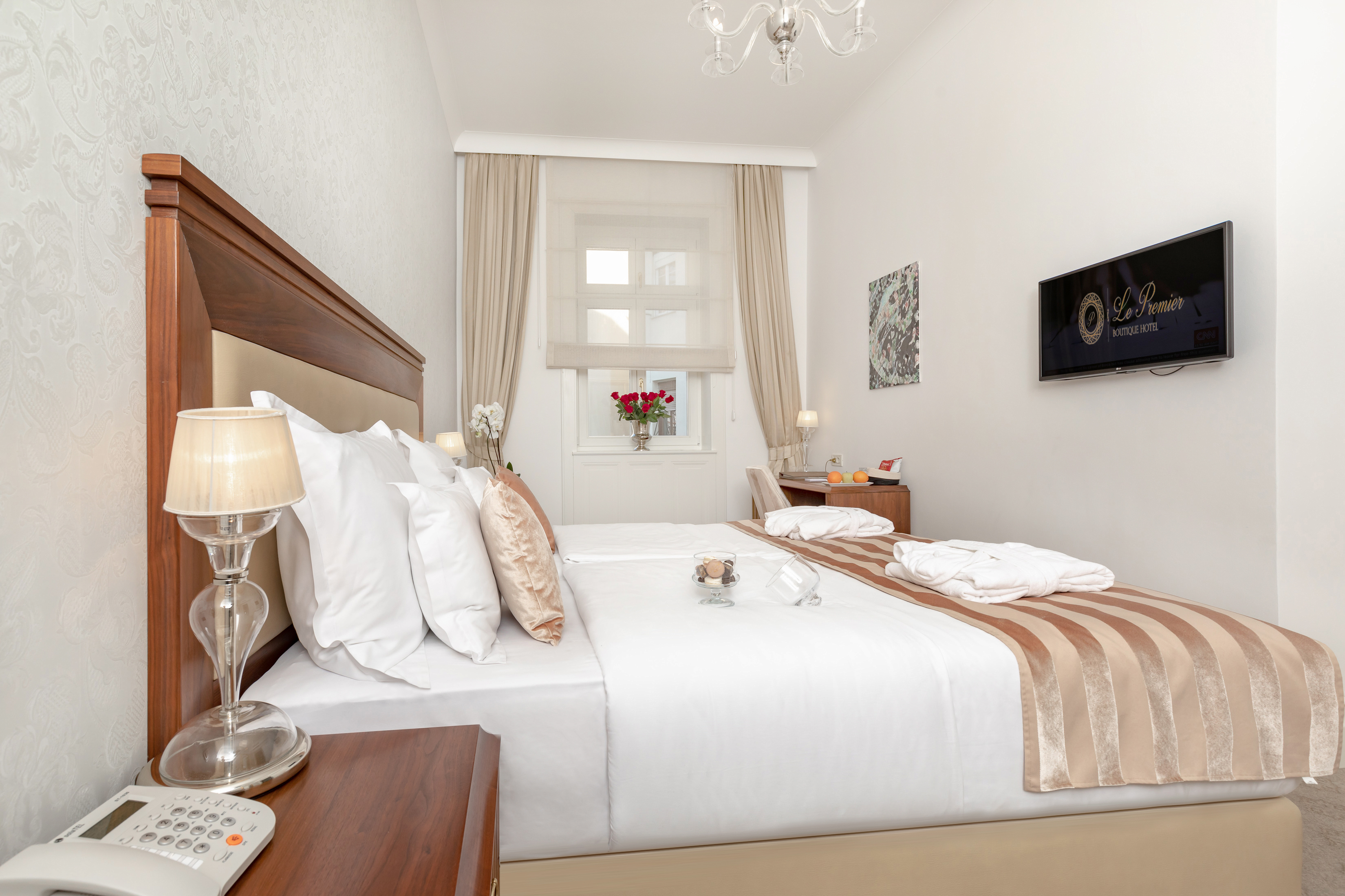 Double or Twin Standard