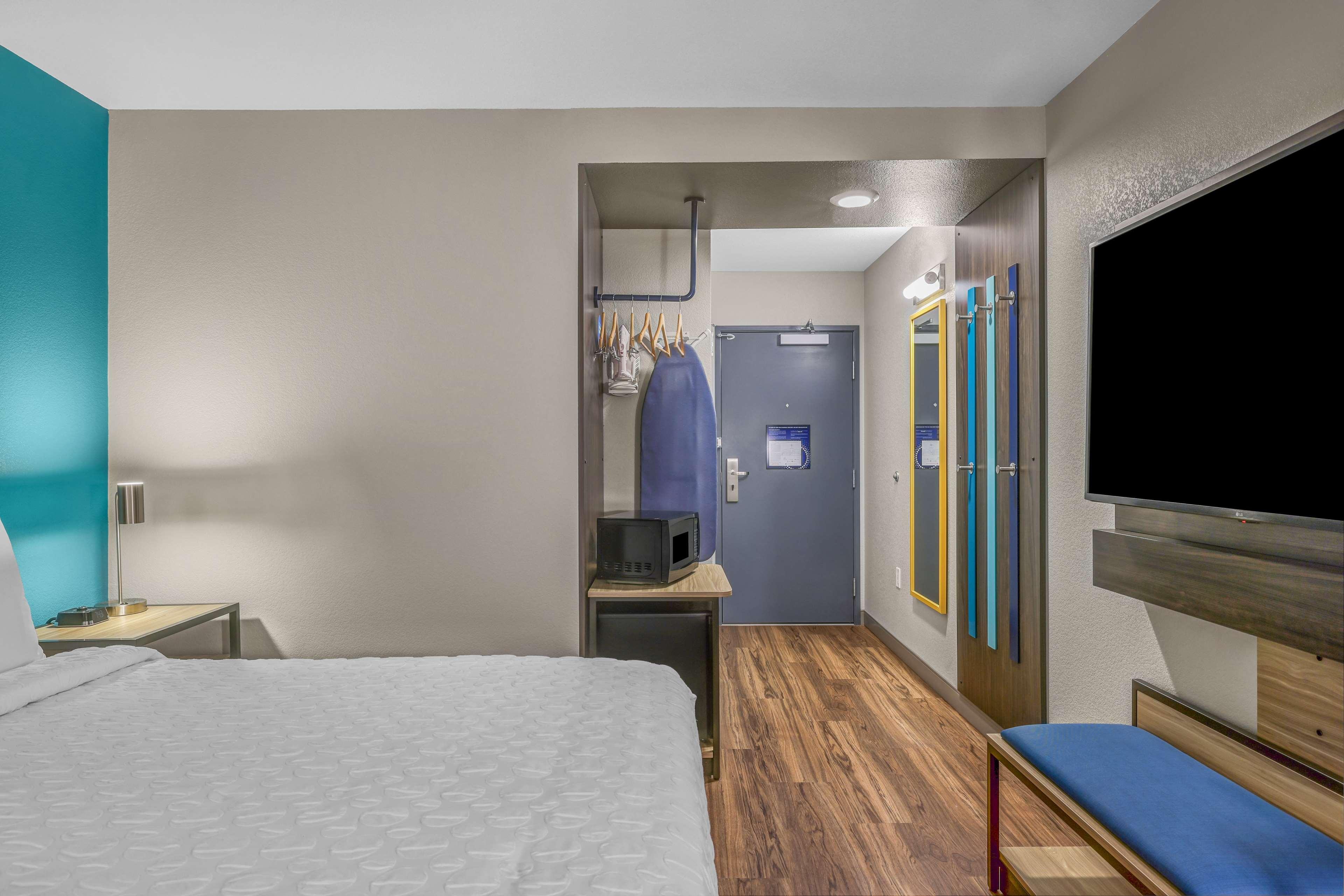 Double King Size Bed