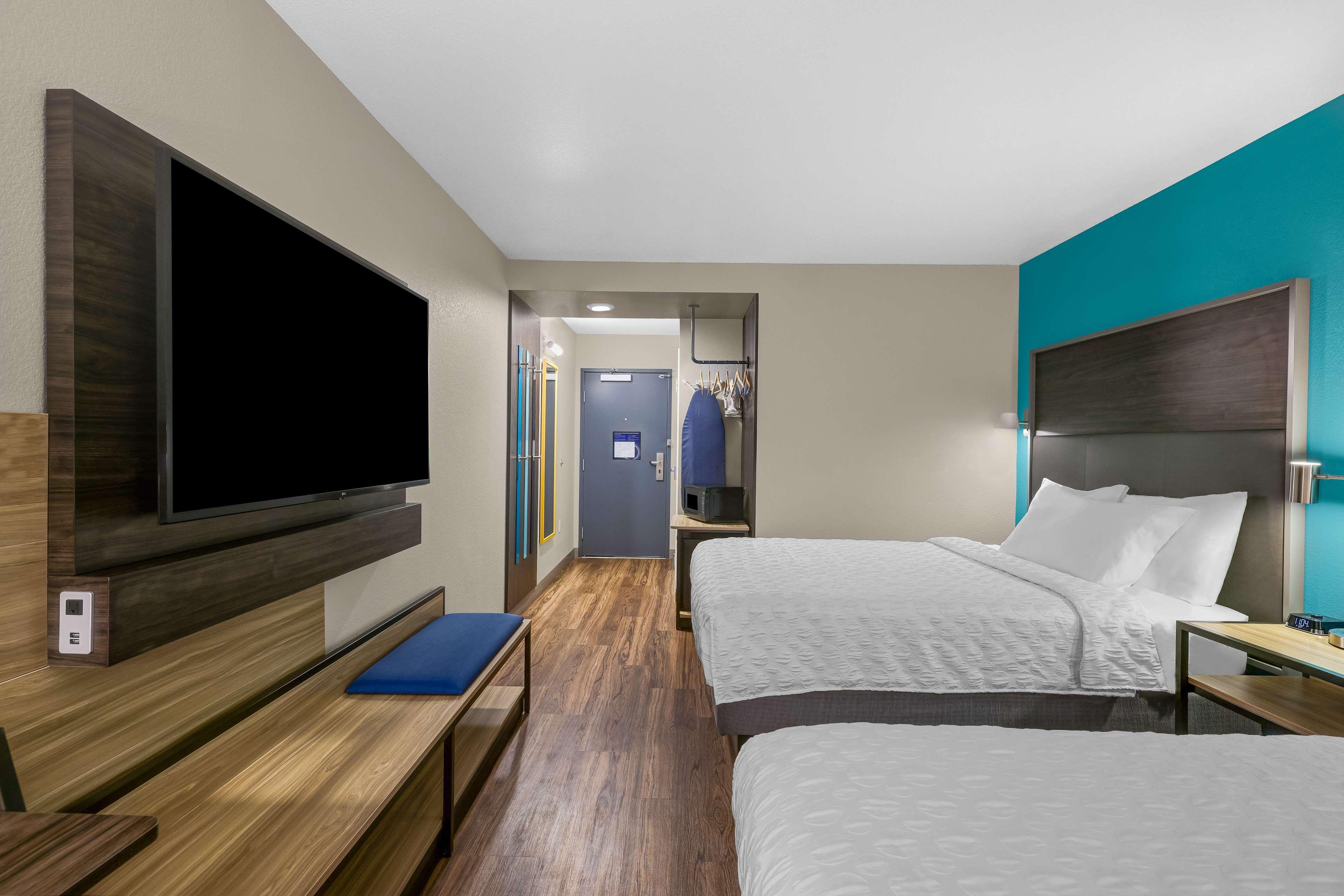 Double Two Queen Beds