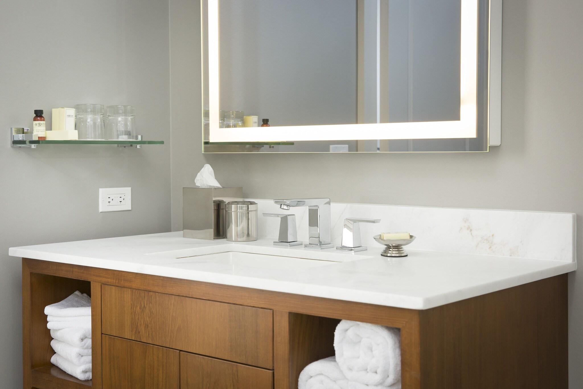 Double Superior King Bed