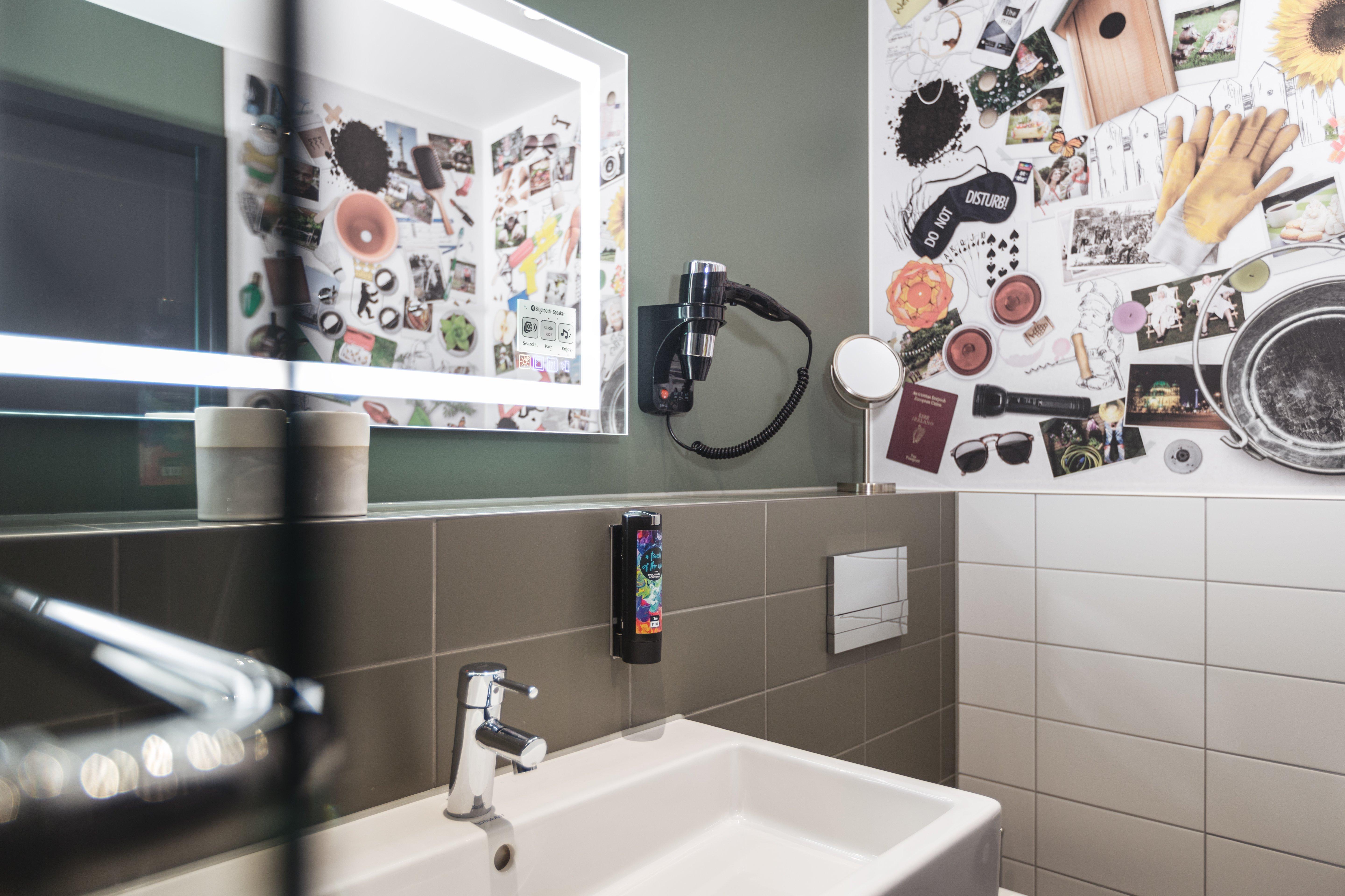 Double Accessible-queen Size Bed