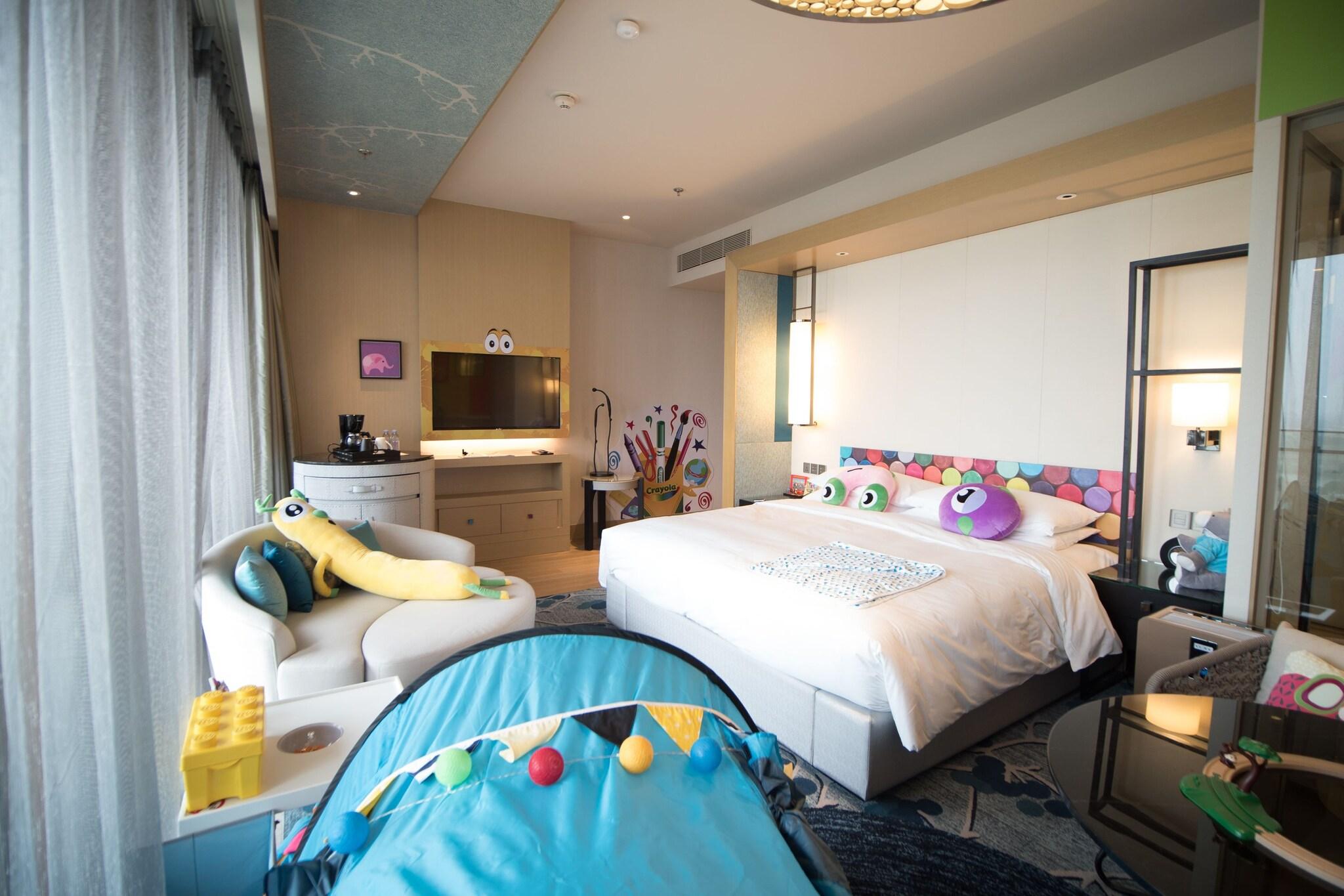 Double King Size Bed