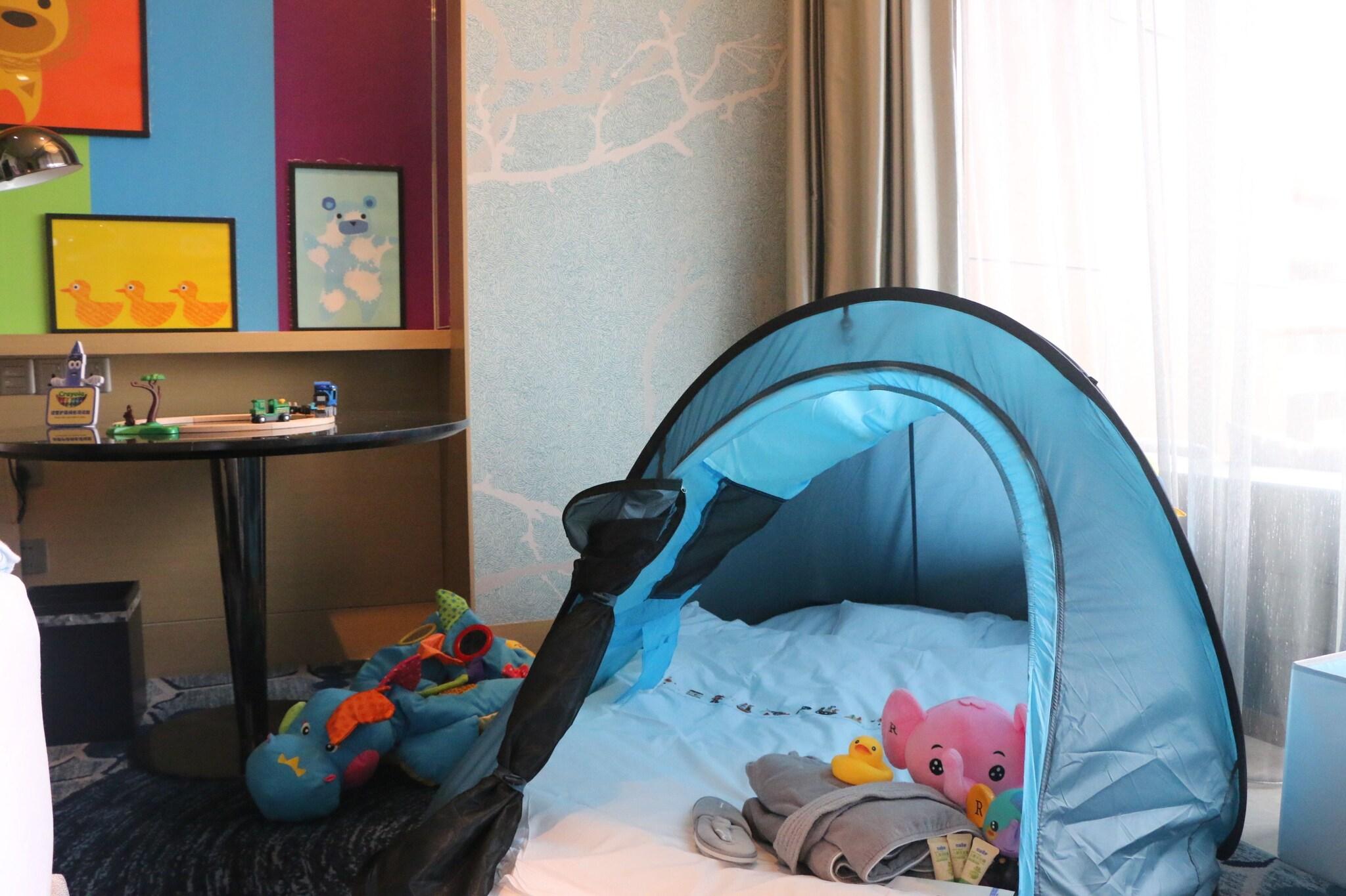 Double King Size Bed