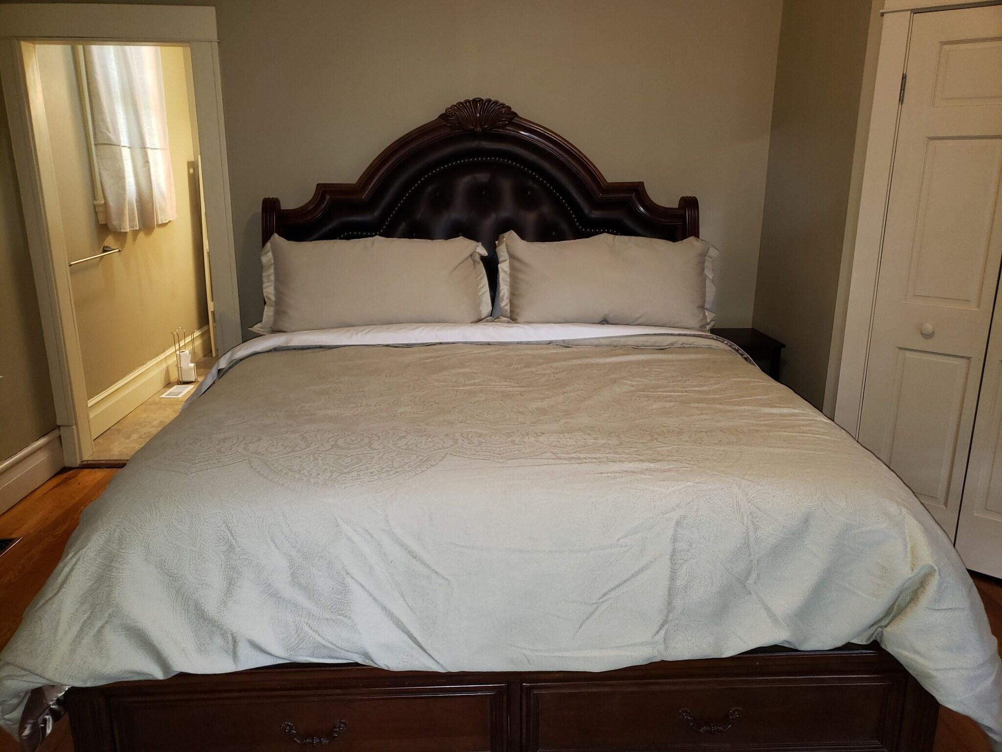 Double Deluxe King Bed
