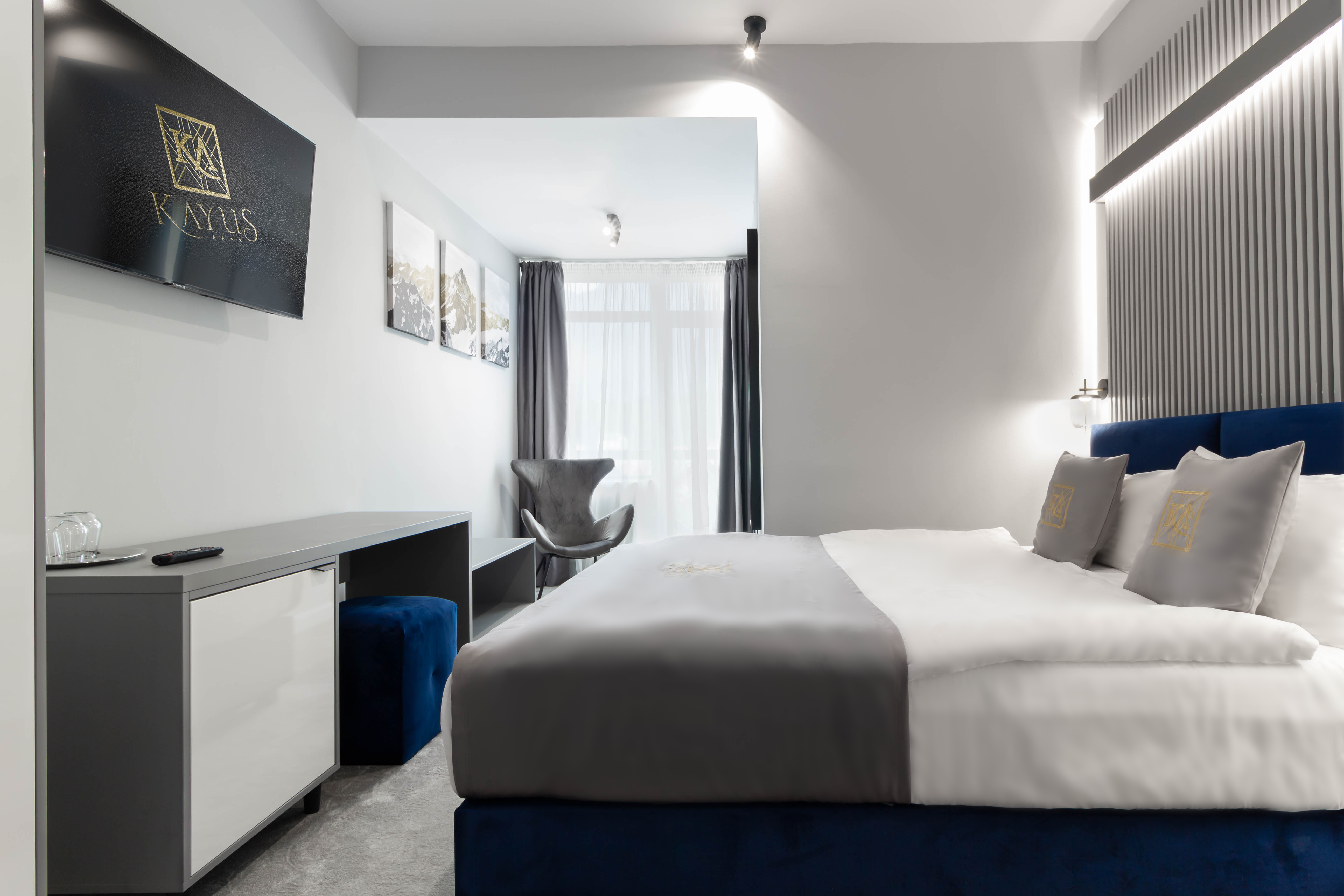 Double Superior Mountain View