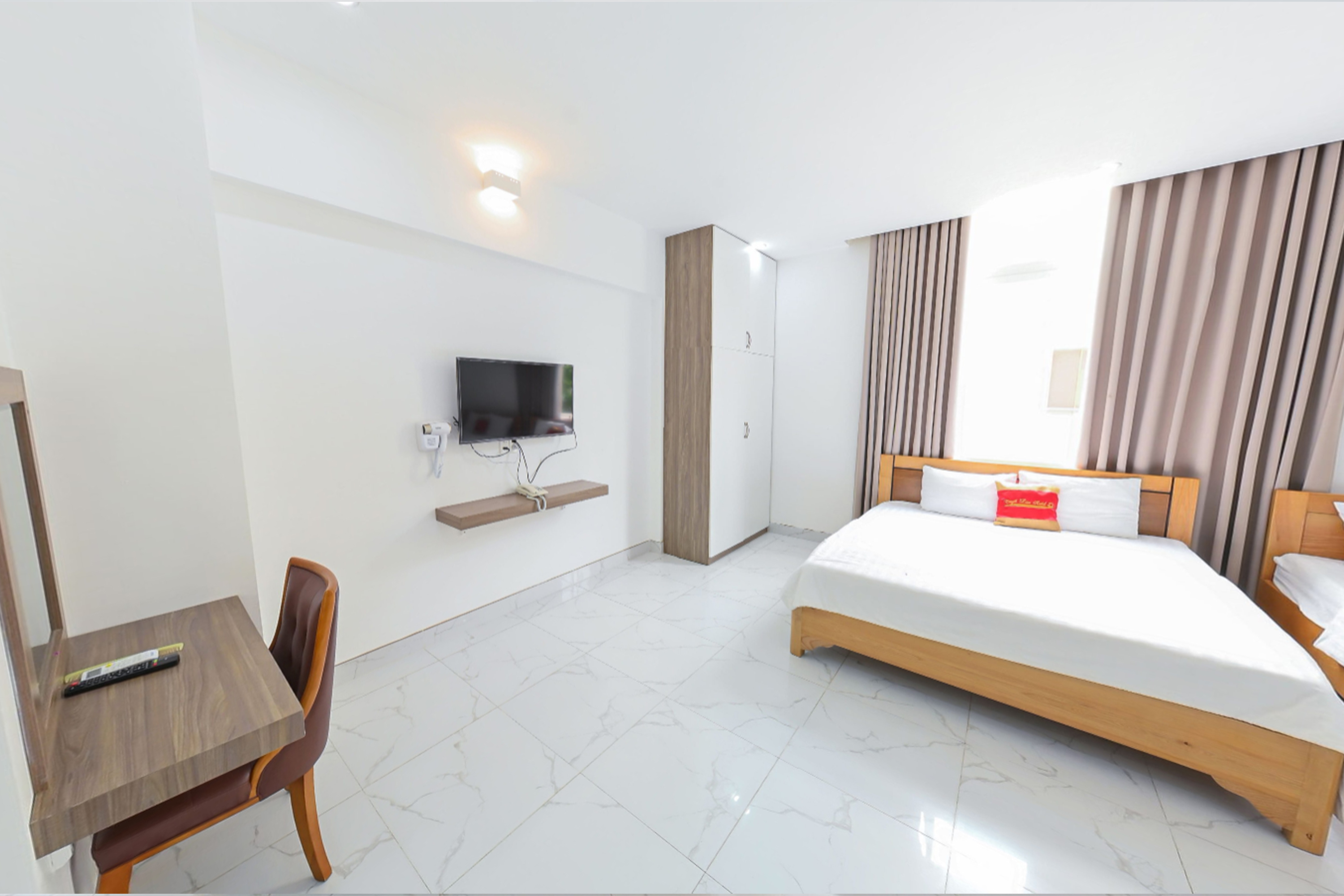 Family Room Capacity 6