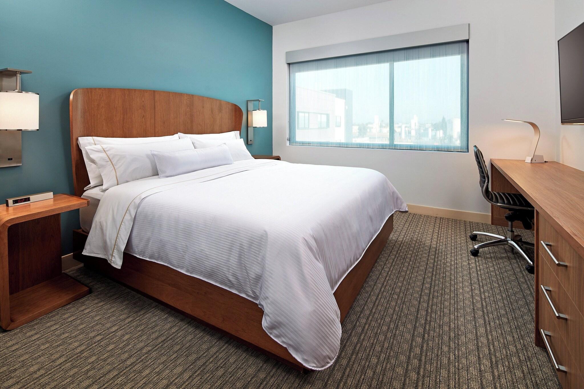 Suite King Bed One Bedroom 