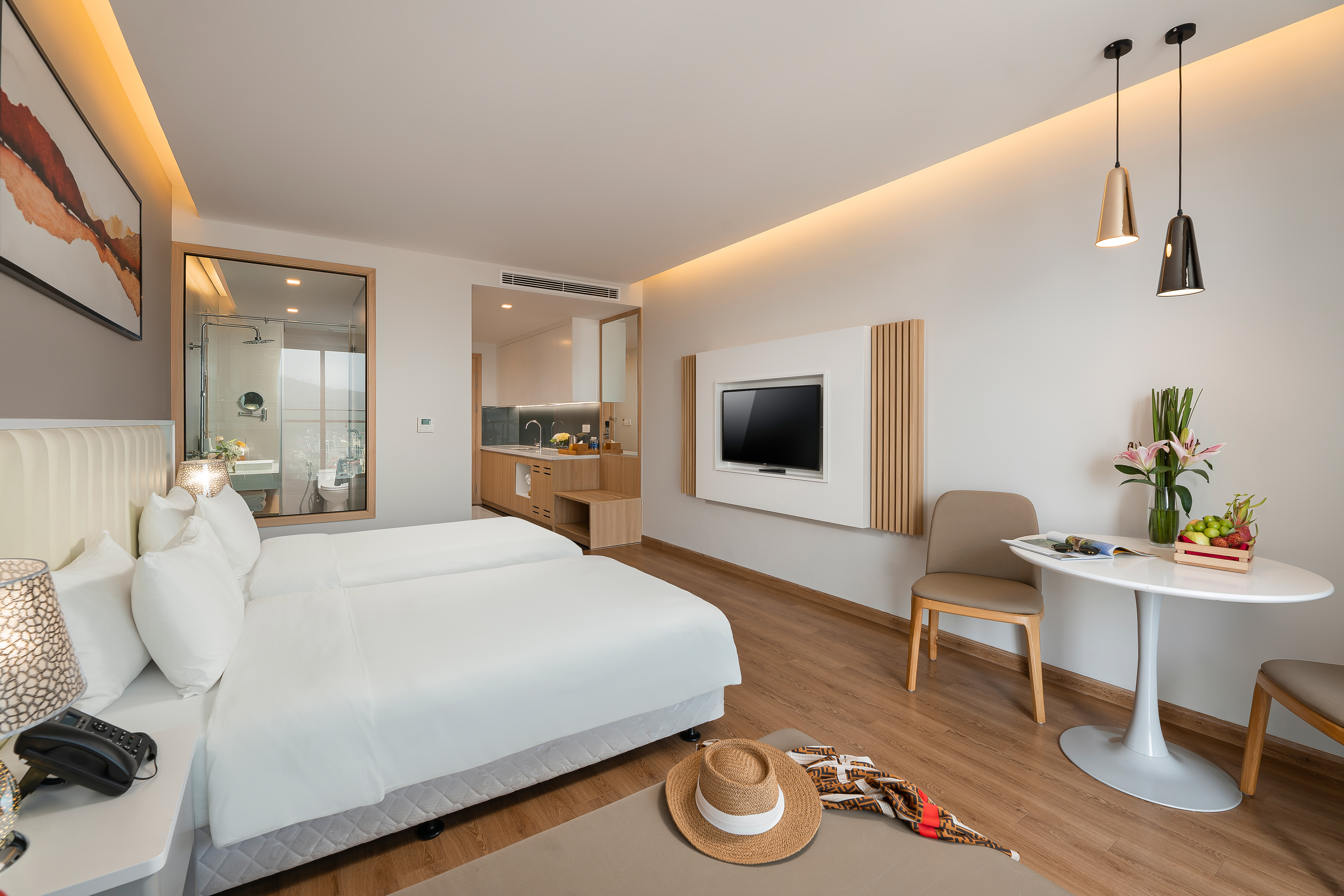 Twin Deluxe City View