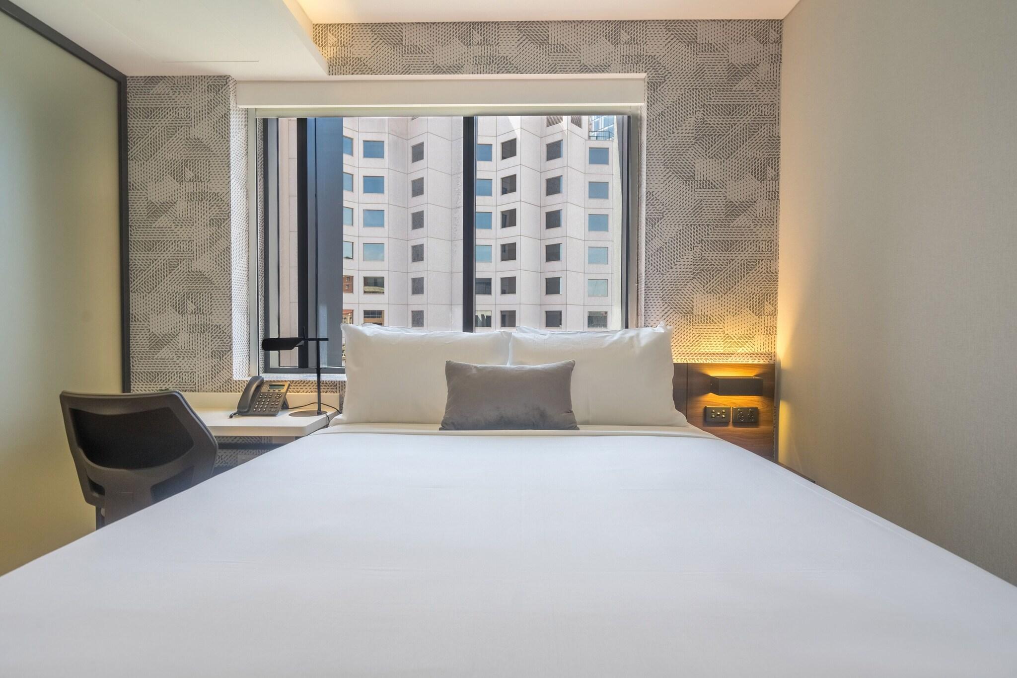 Double Superior Queen Bed