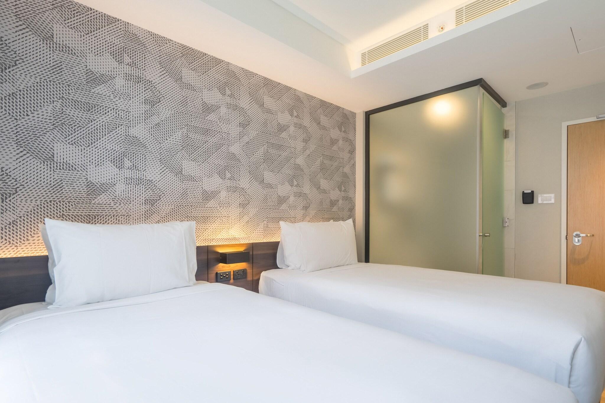 Double or Twin Deluxe