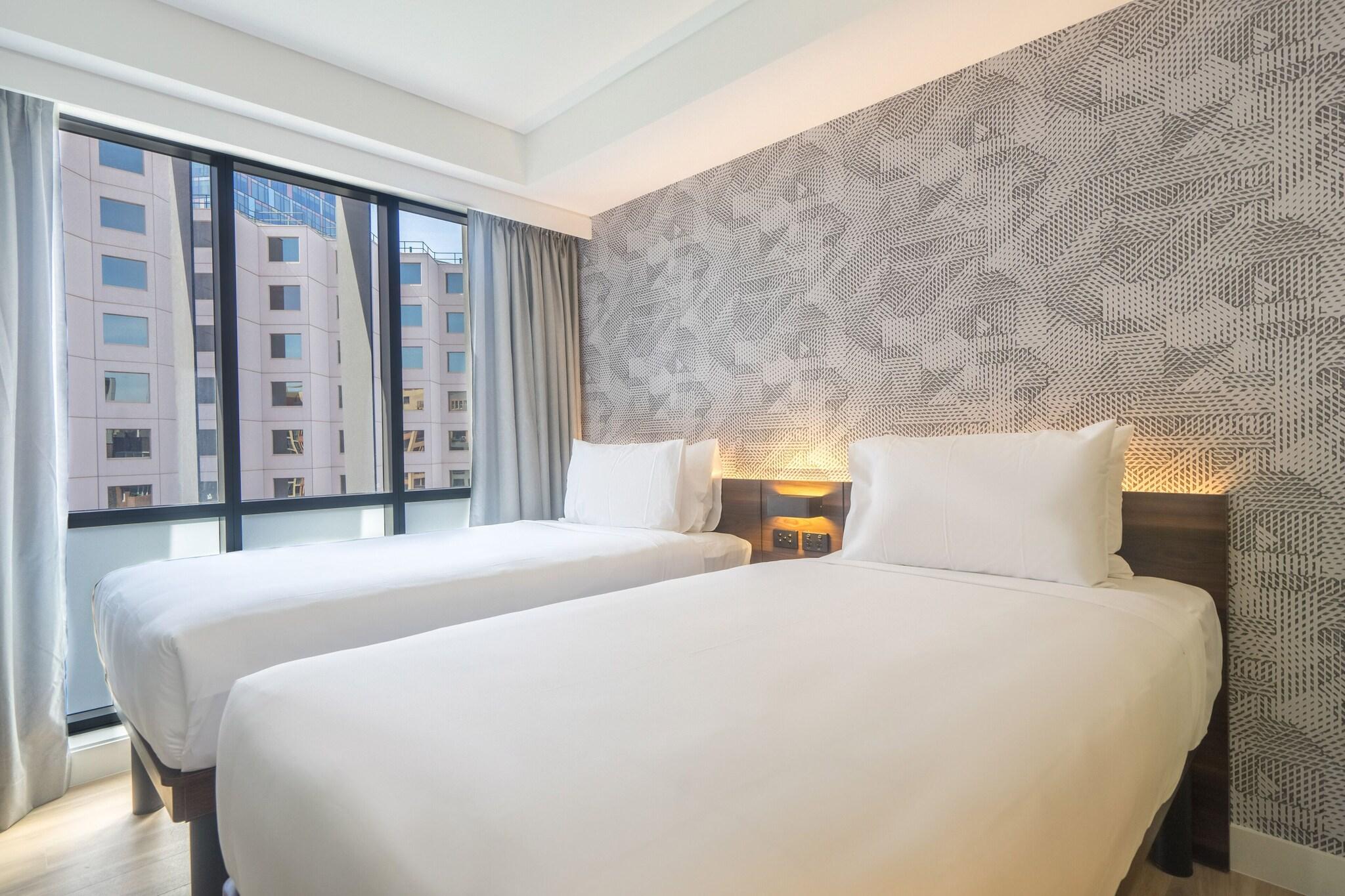 Double or Twin Deluxe