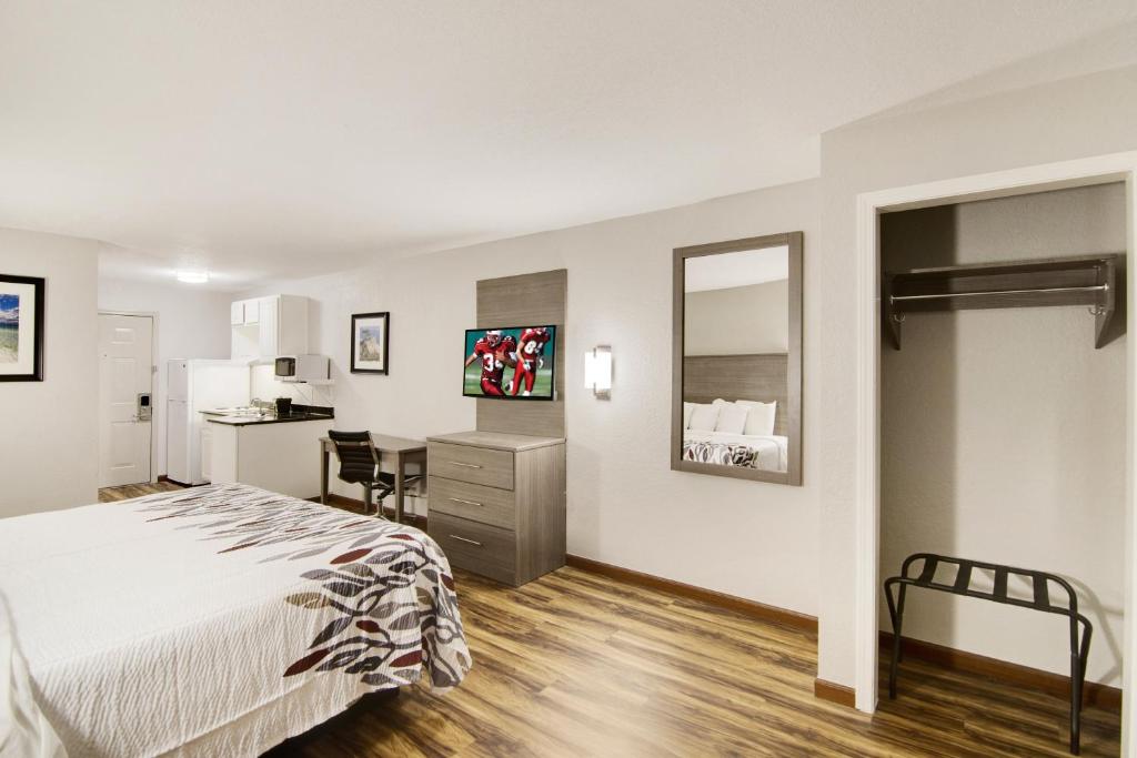 Room Deluxe with Kitchenette