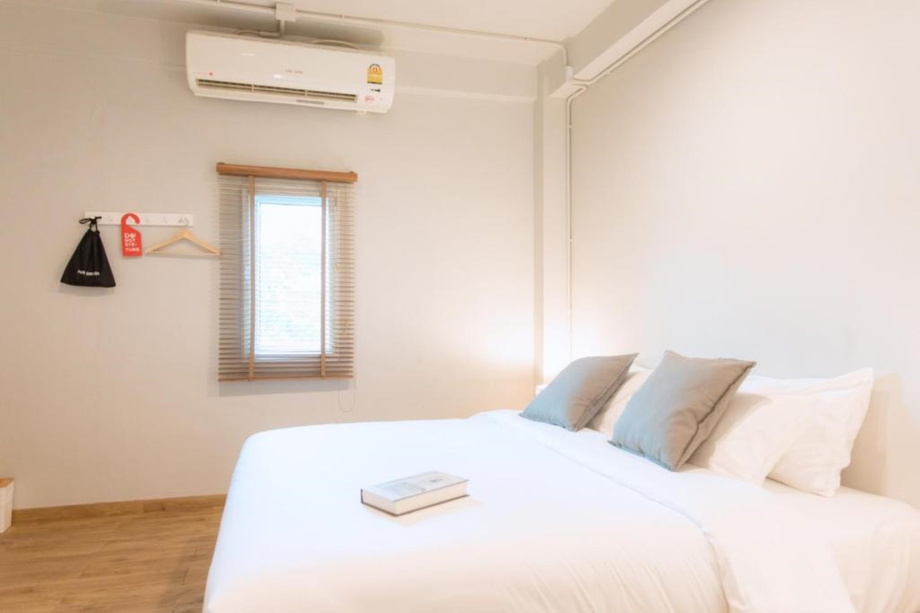 Double King Size Bed