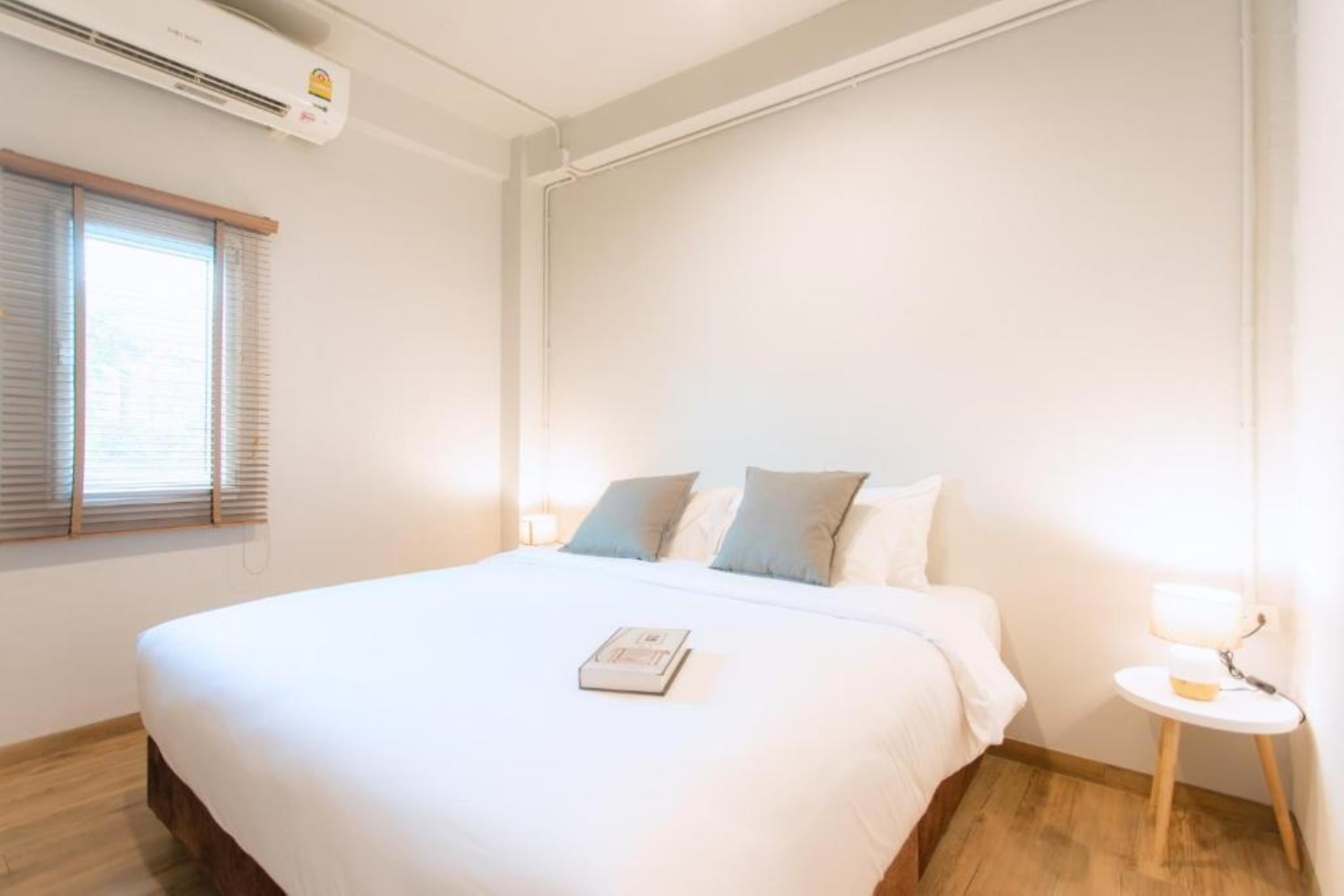 Double King Size Bed