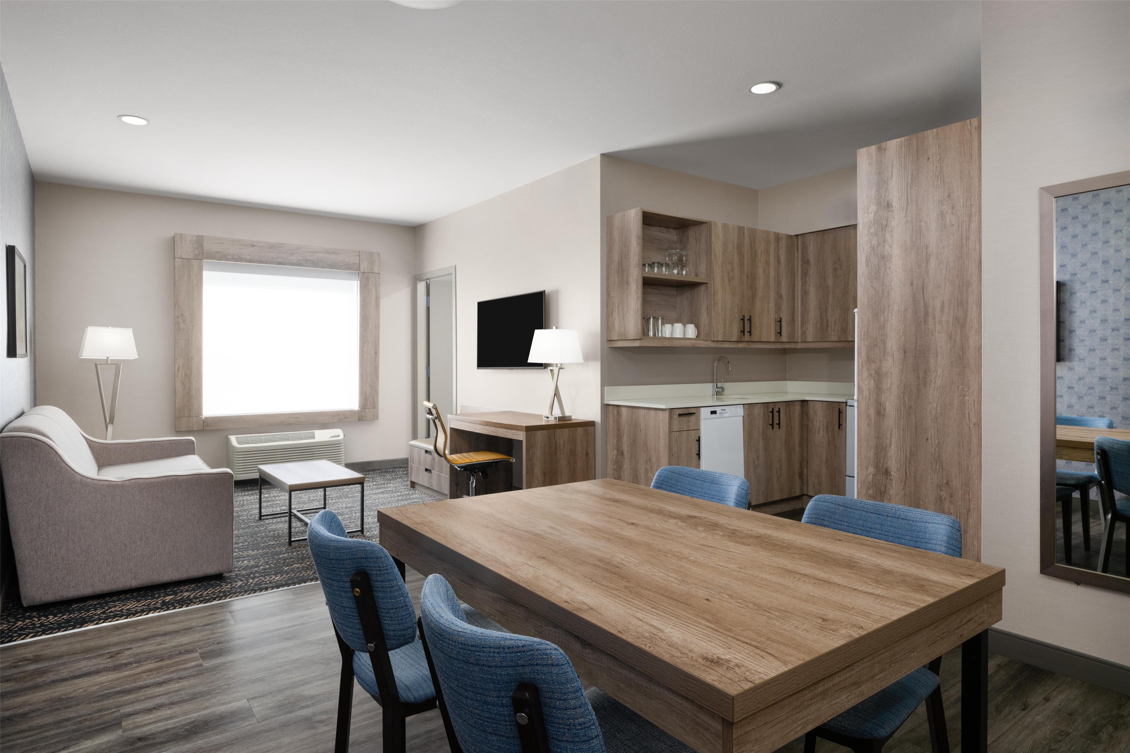 Suite Two Queen Beds