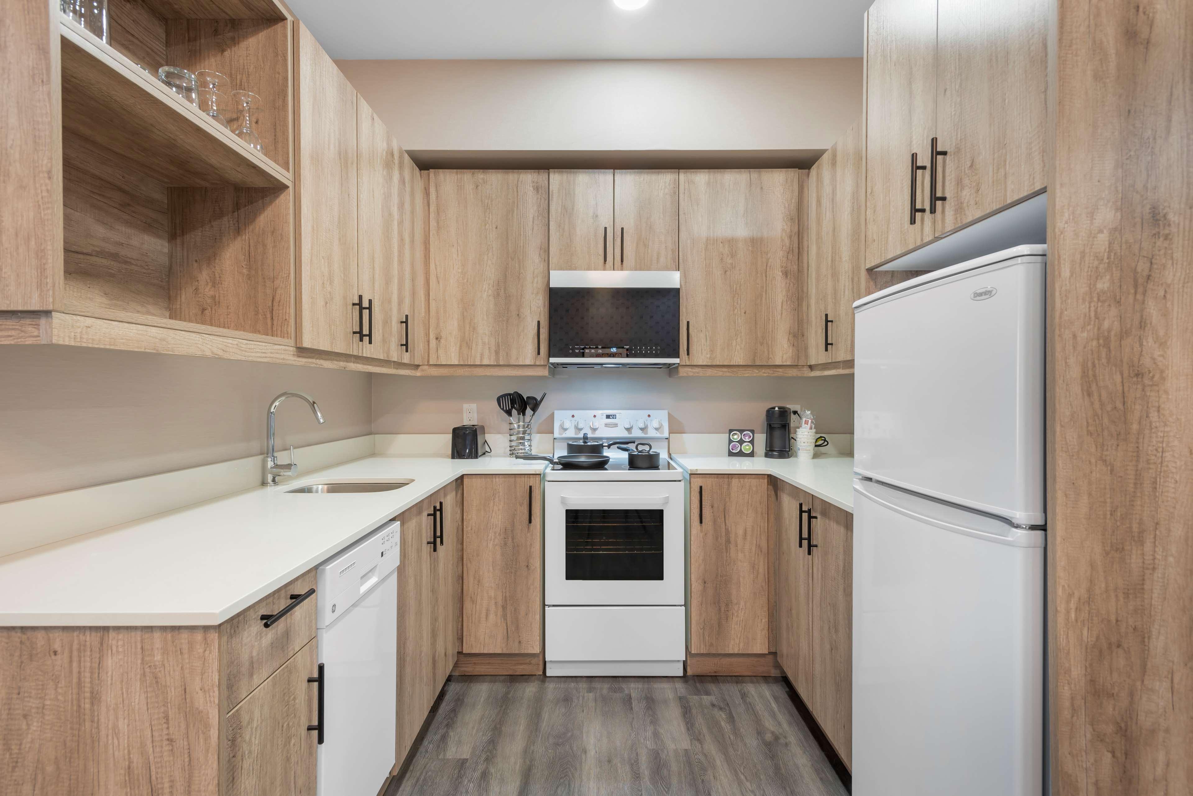 Suite Two Queen Beds