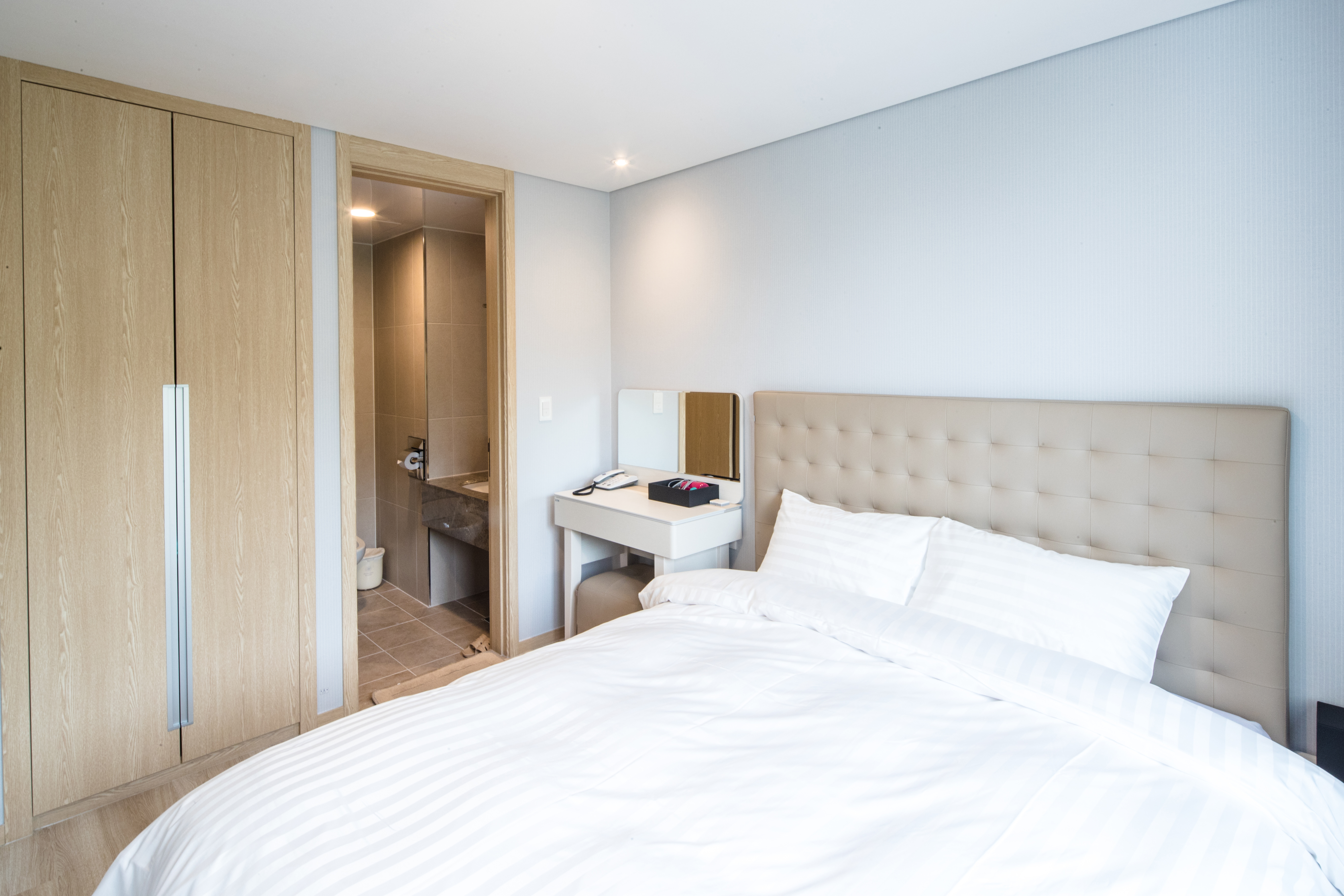 Suite with Kitchenette