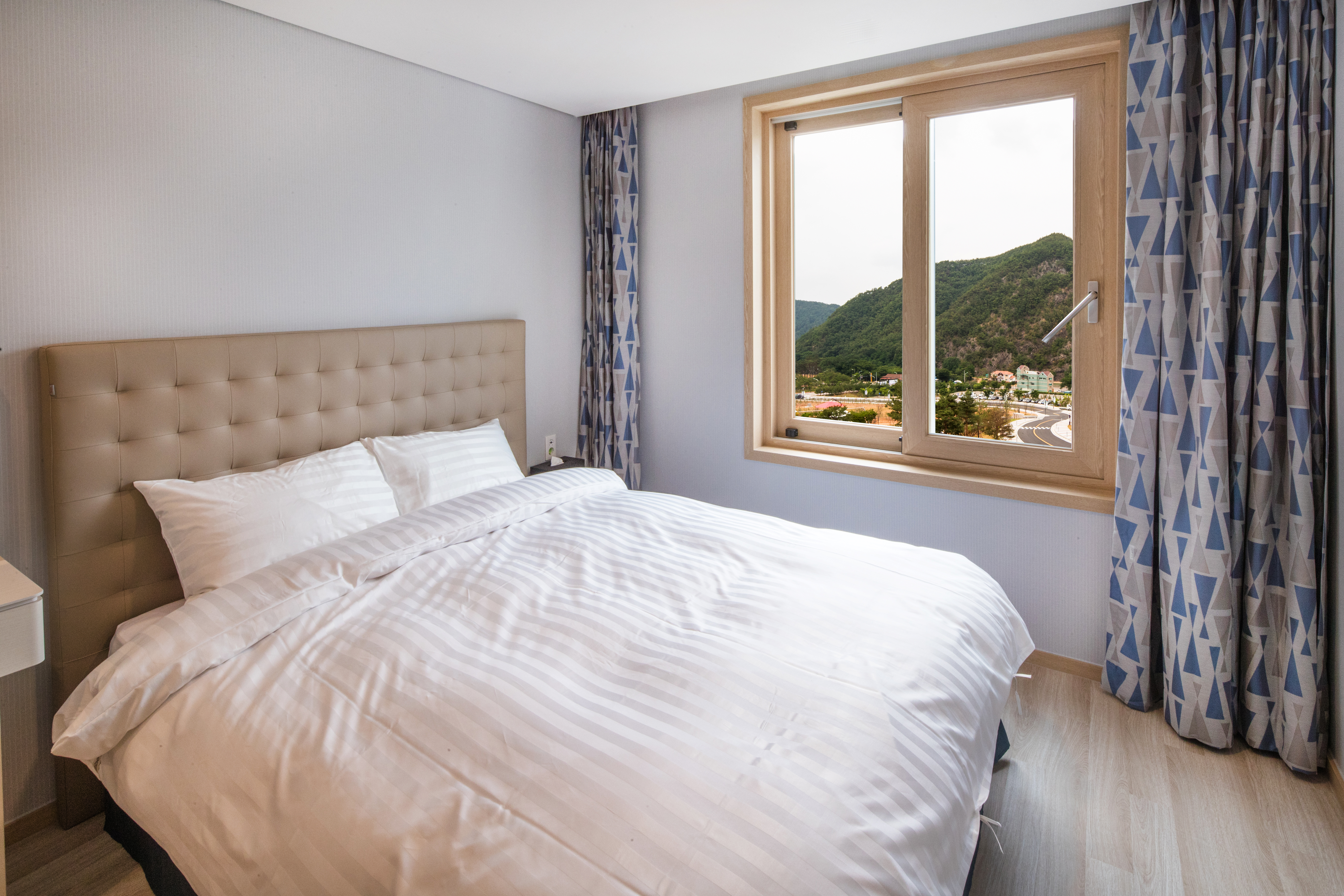 Suite with Kitchenette