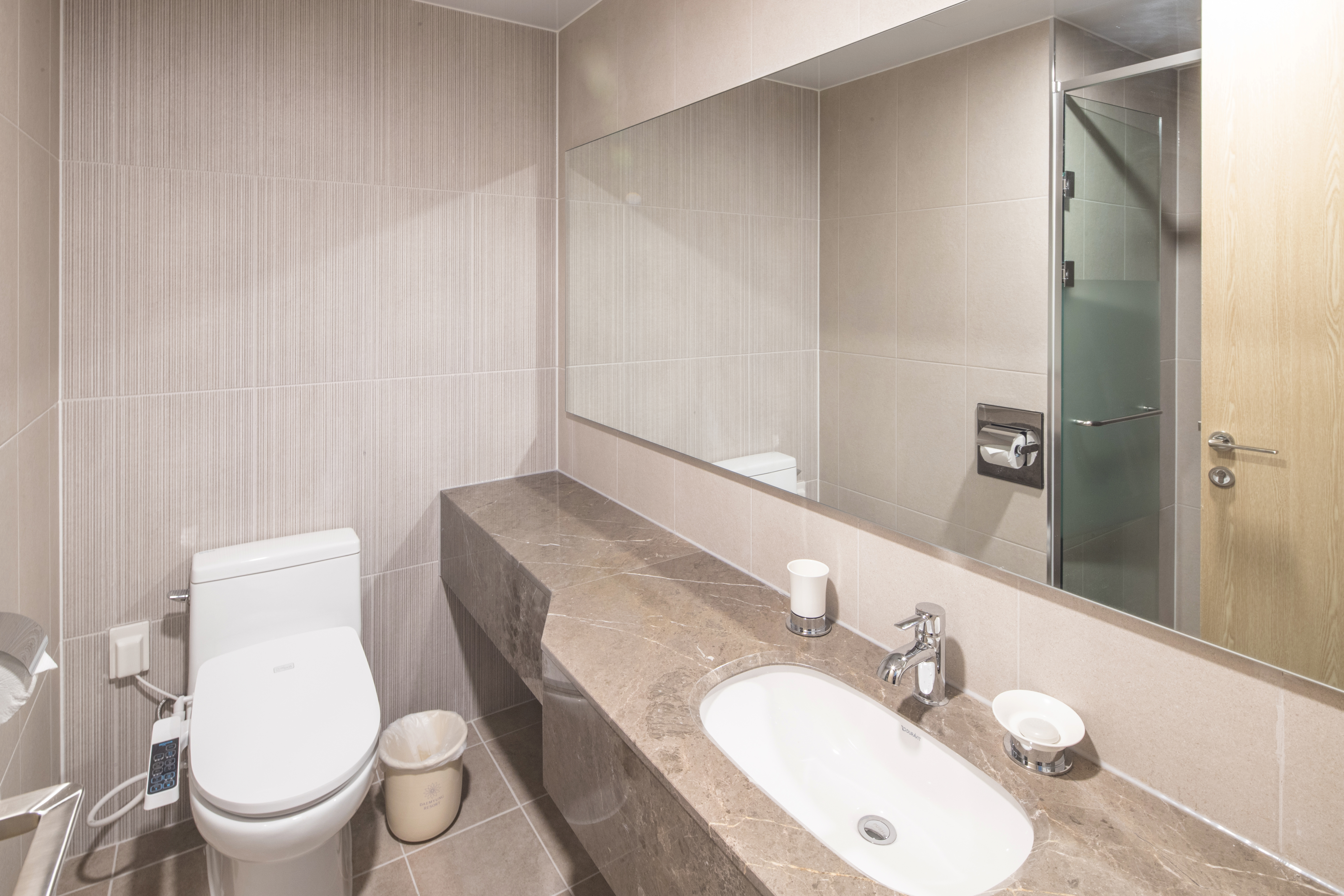 Suite with Kitchenette