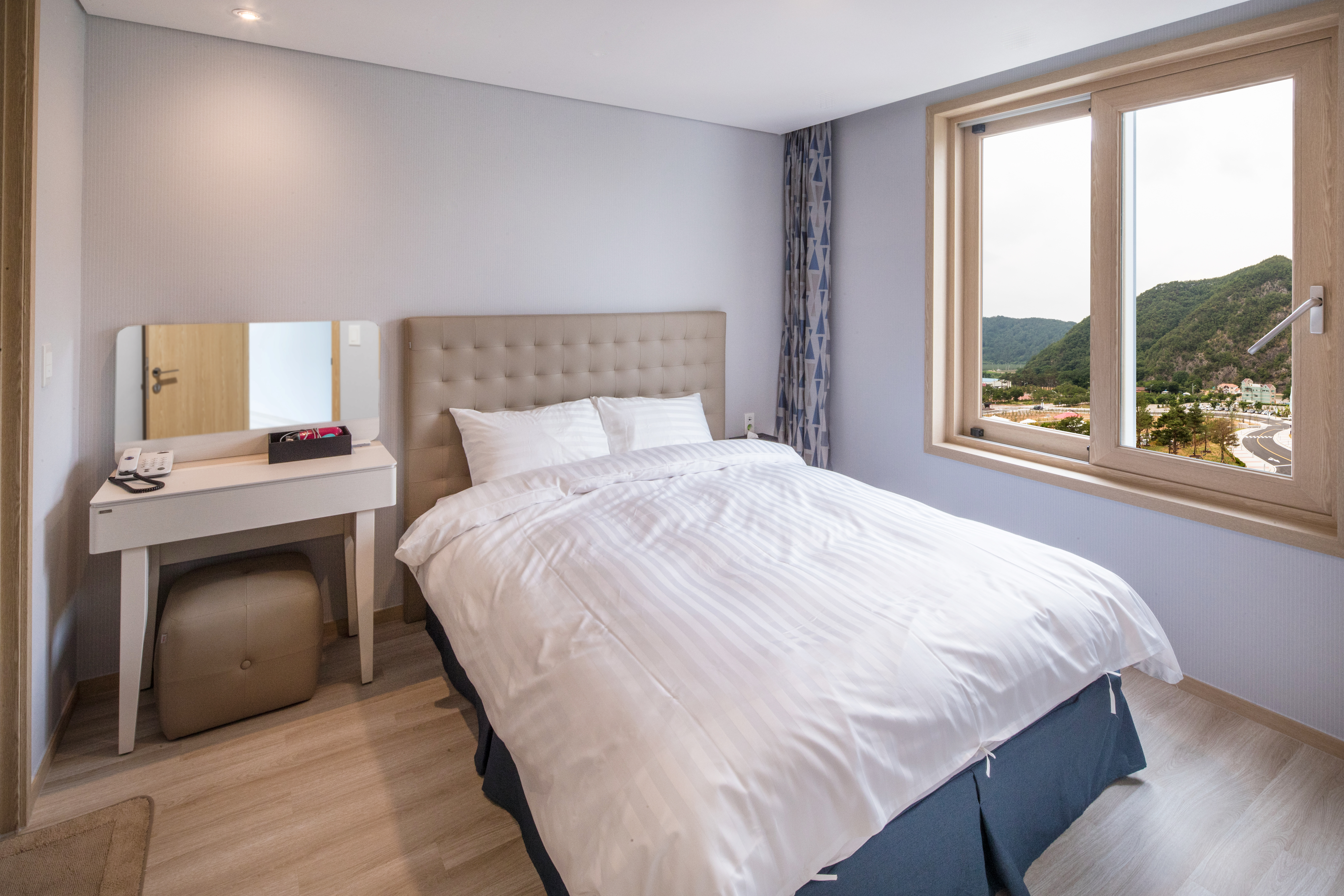 Suite with Kitchenette