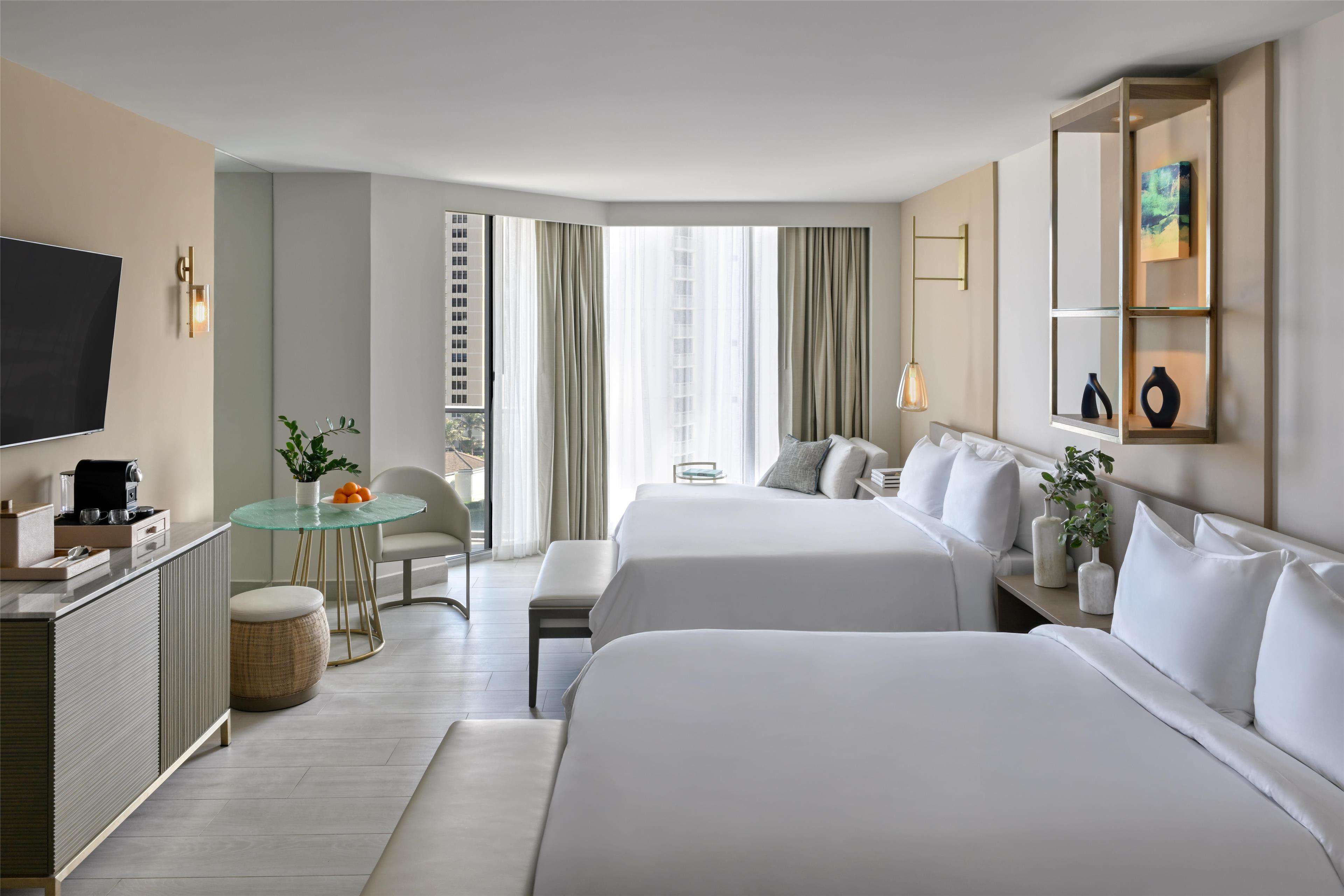 Double Ocean View Queen Bed