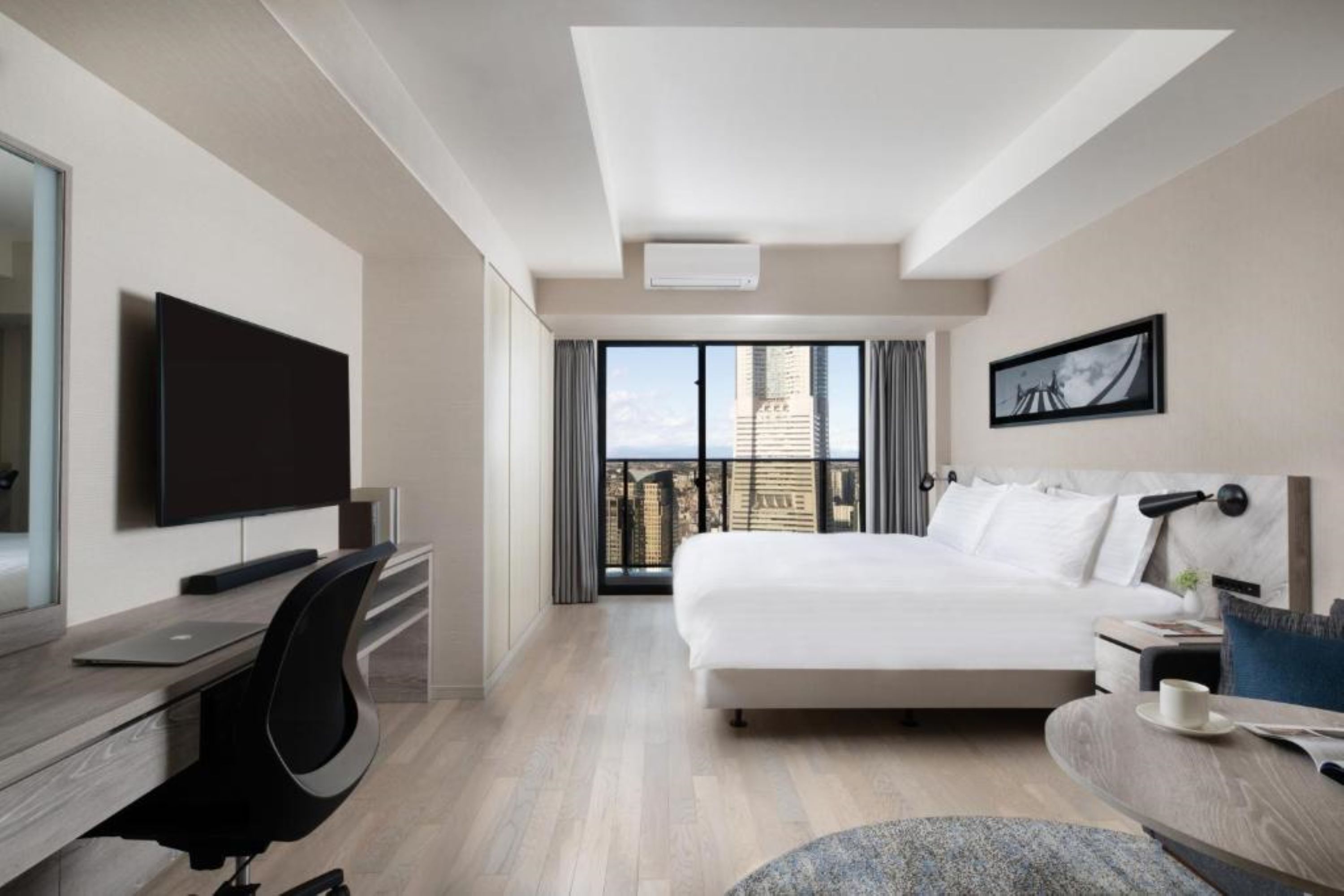 Studio Deluxe City View King Bed