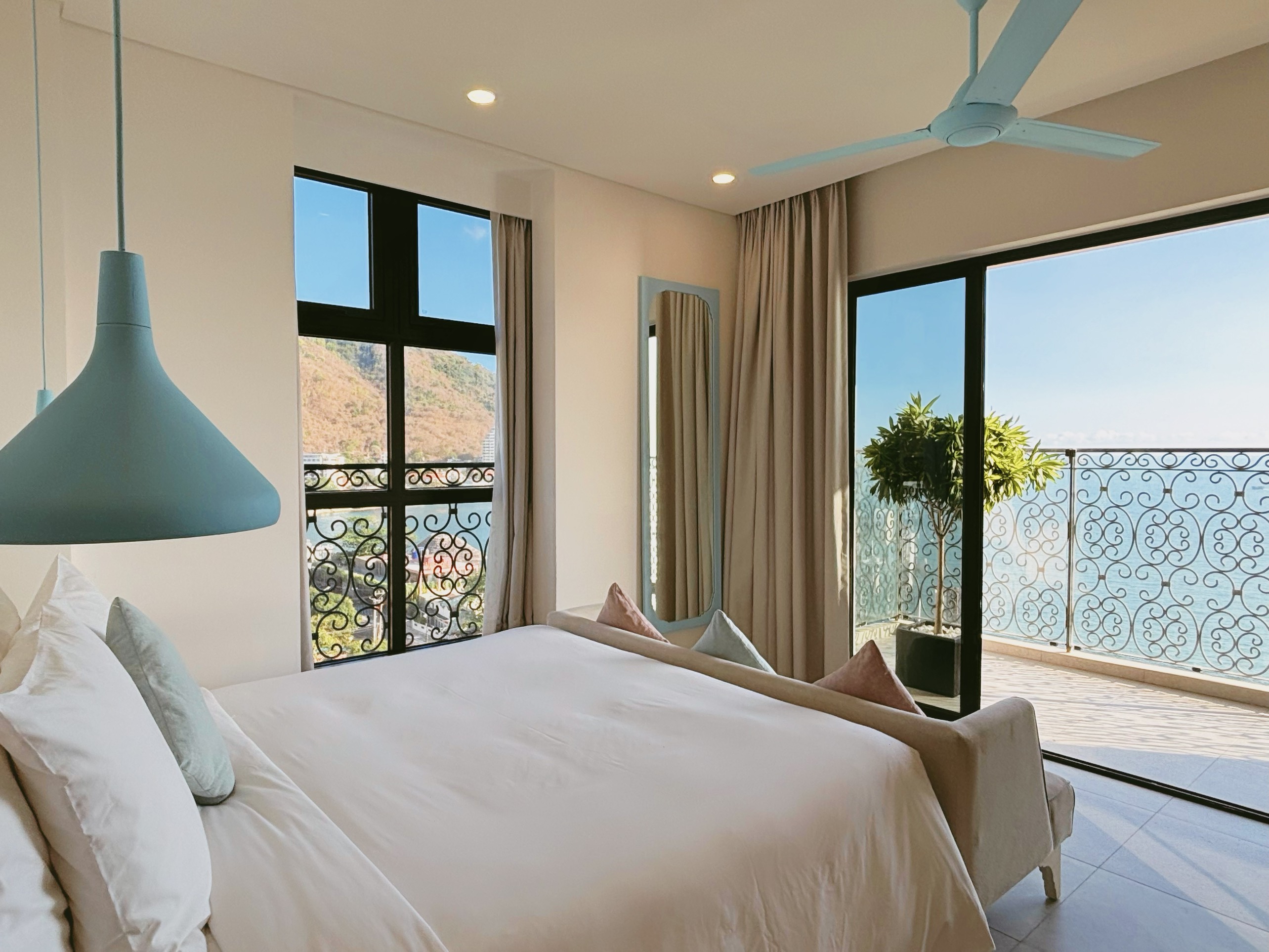 Room Deluxe Sea View