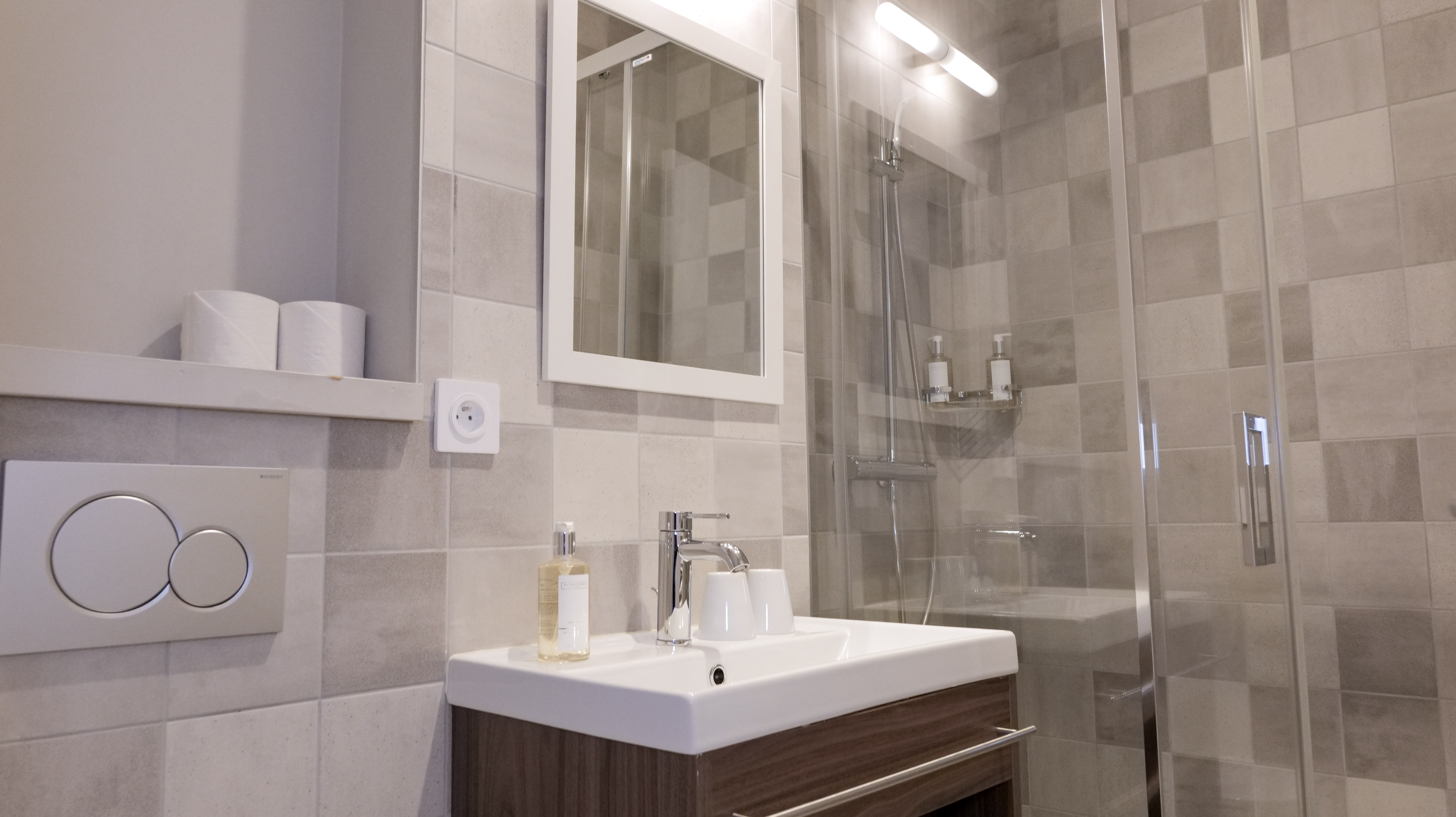 Double or Twin Standard