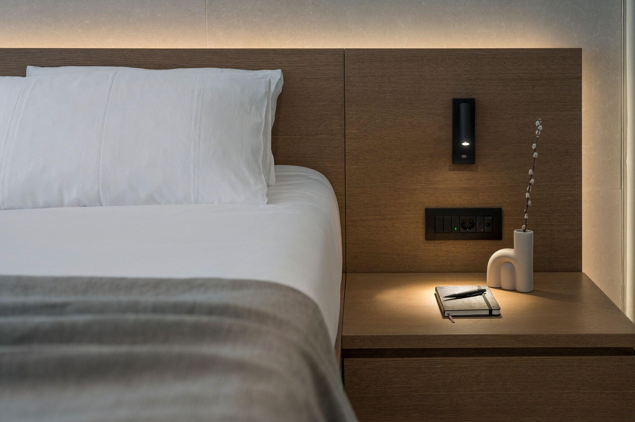 Double Deluxe Side Sea View