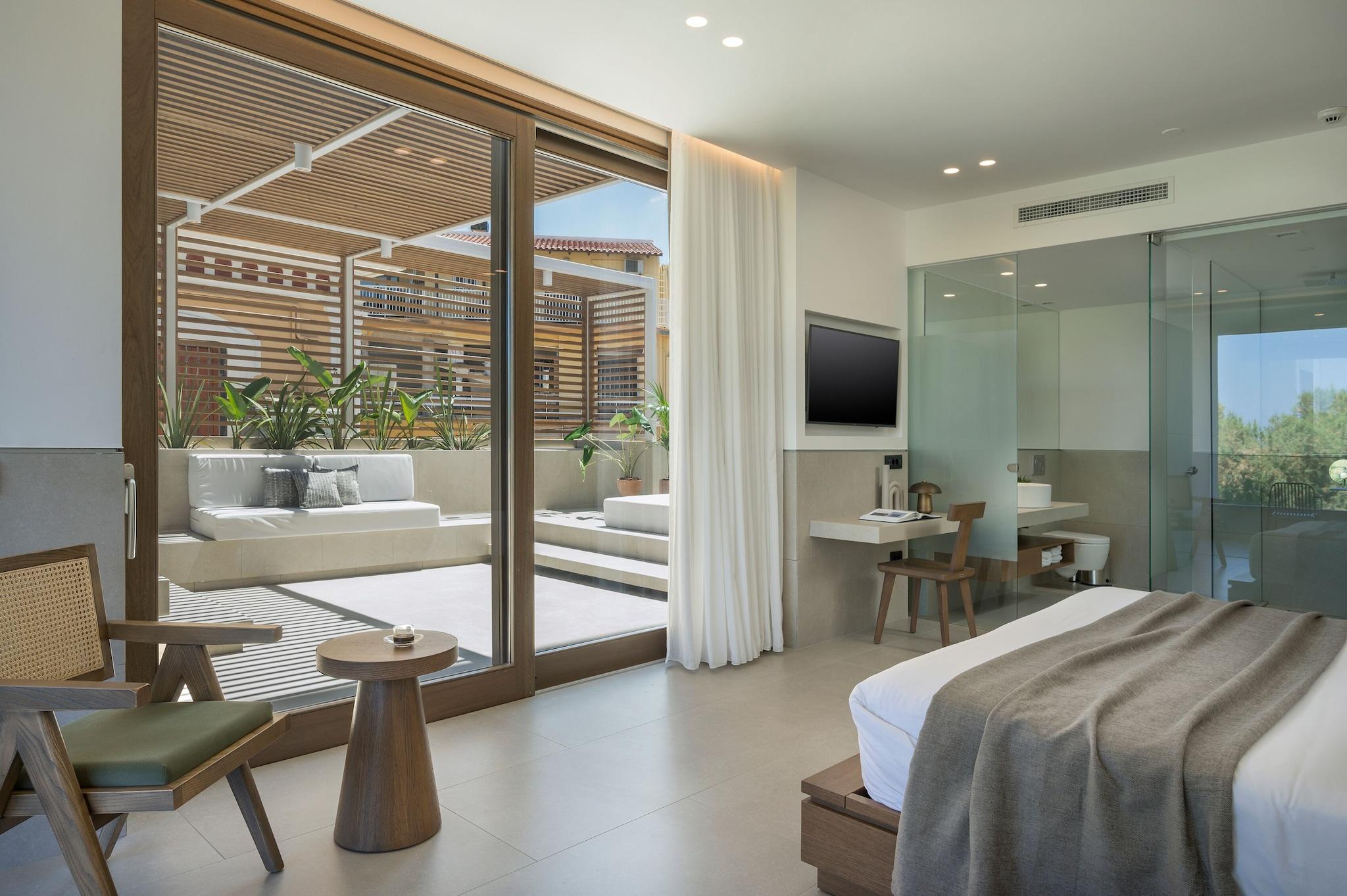 Suite Deluxe with Private Pool