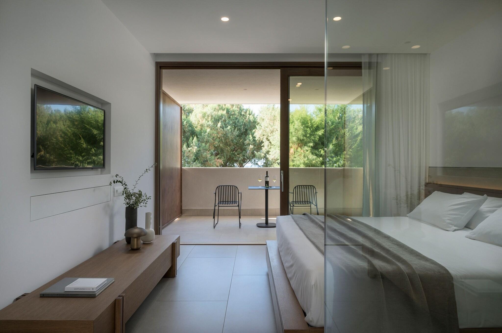 Double Deluxe Side Sea View