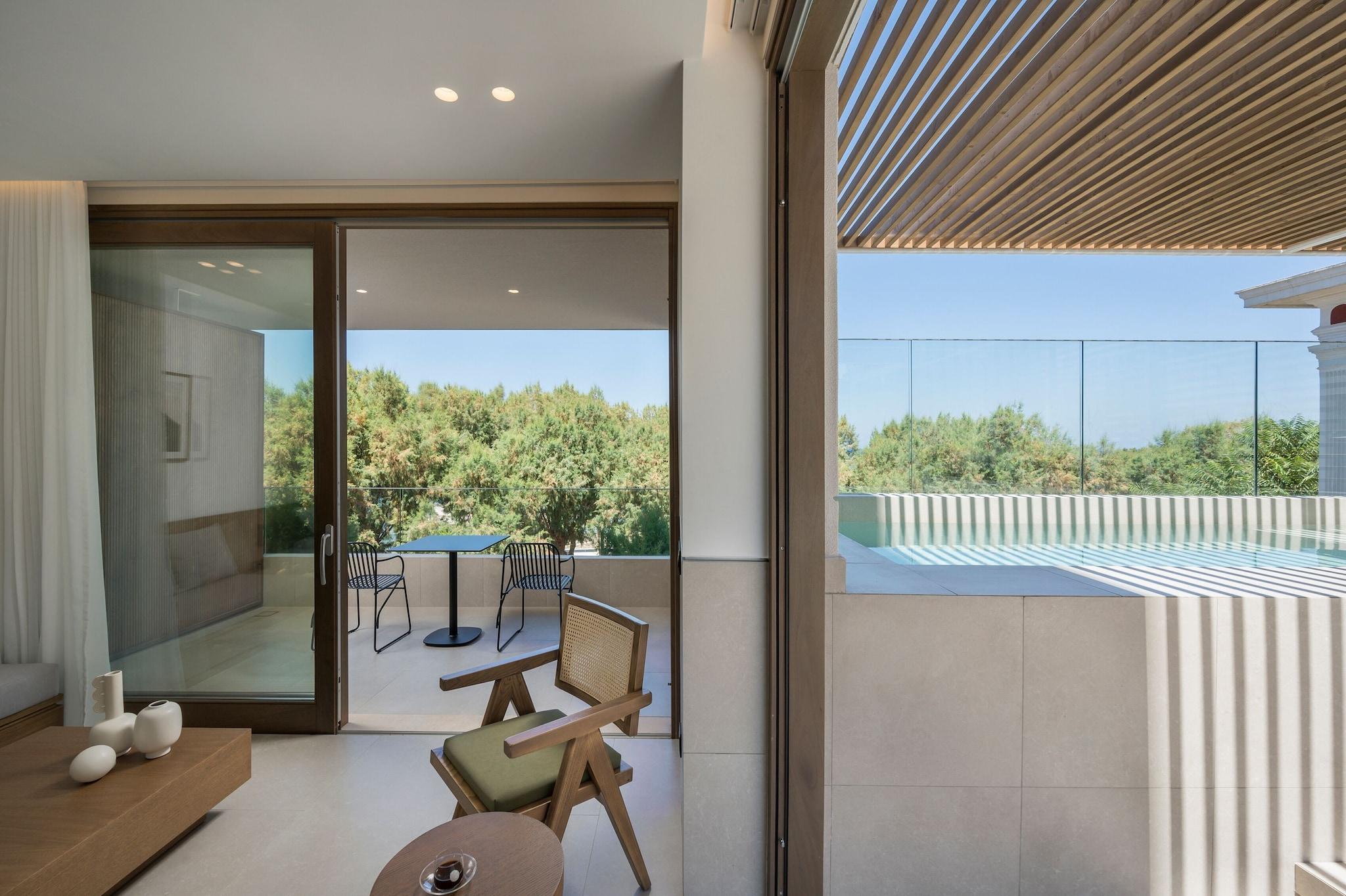 Suite Deluxe with Private Pool