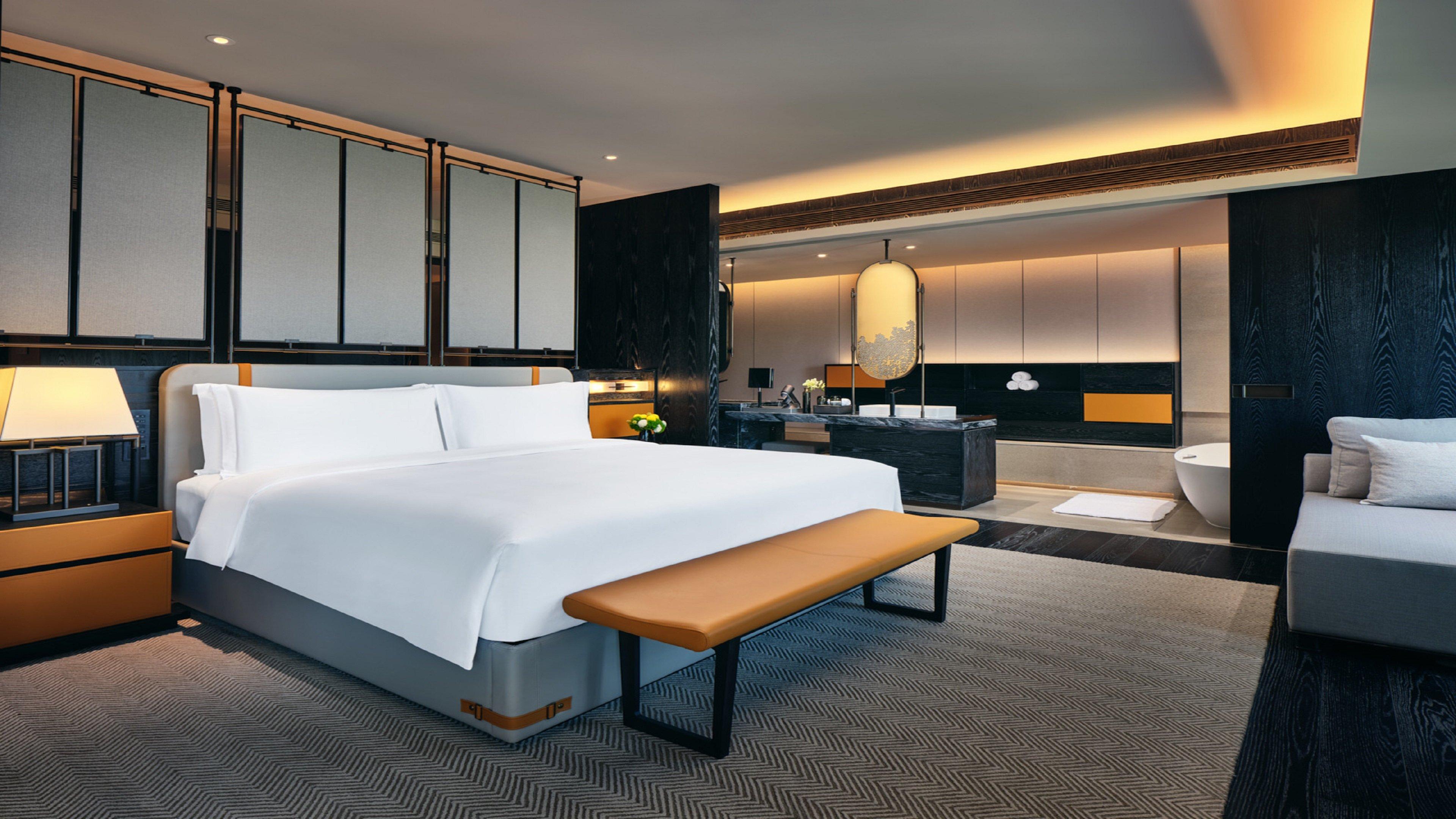 Junior Suite Garden View King Bed