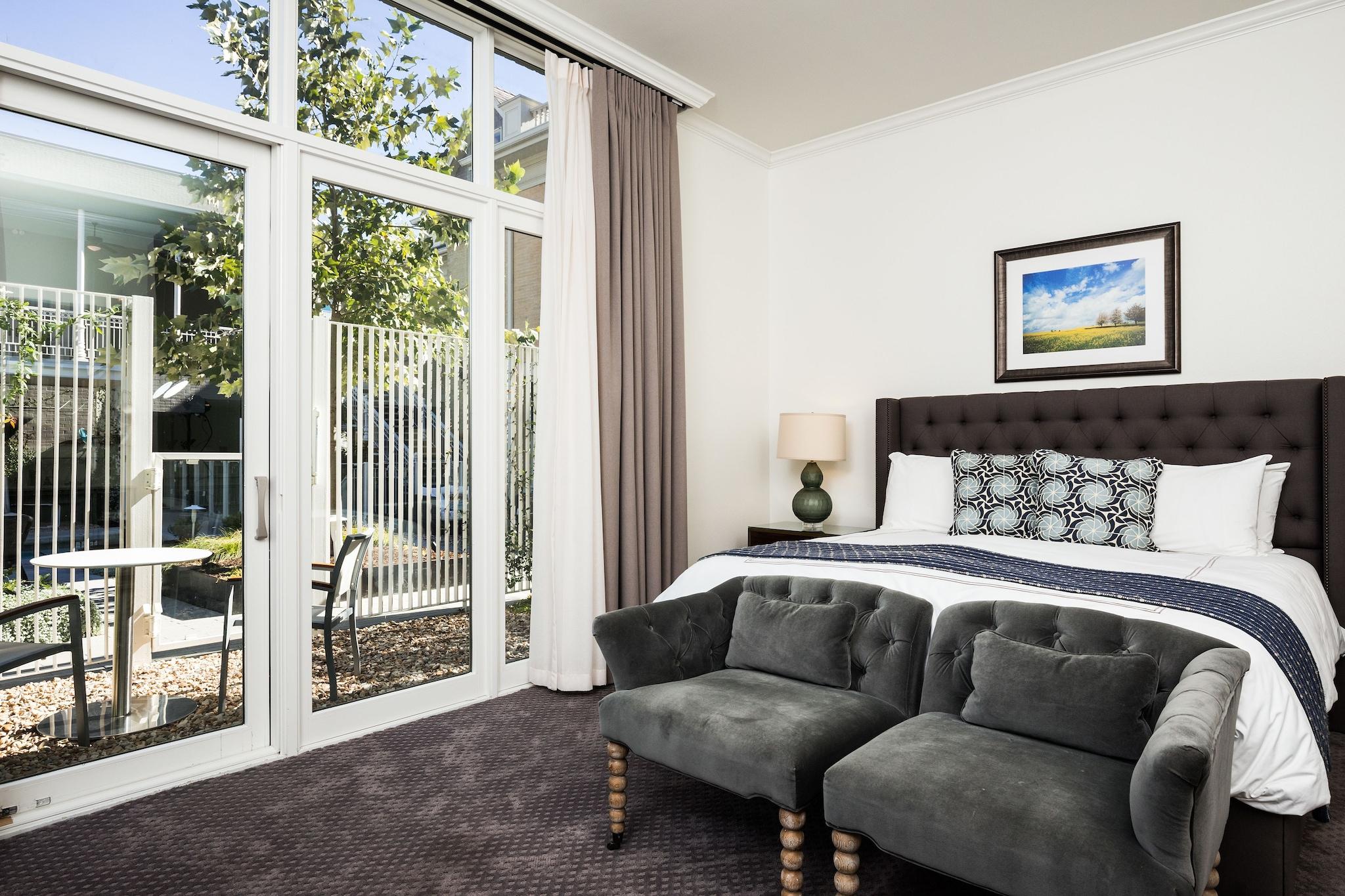 Double Deluxe King Bed