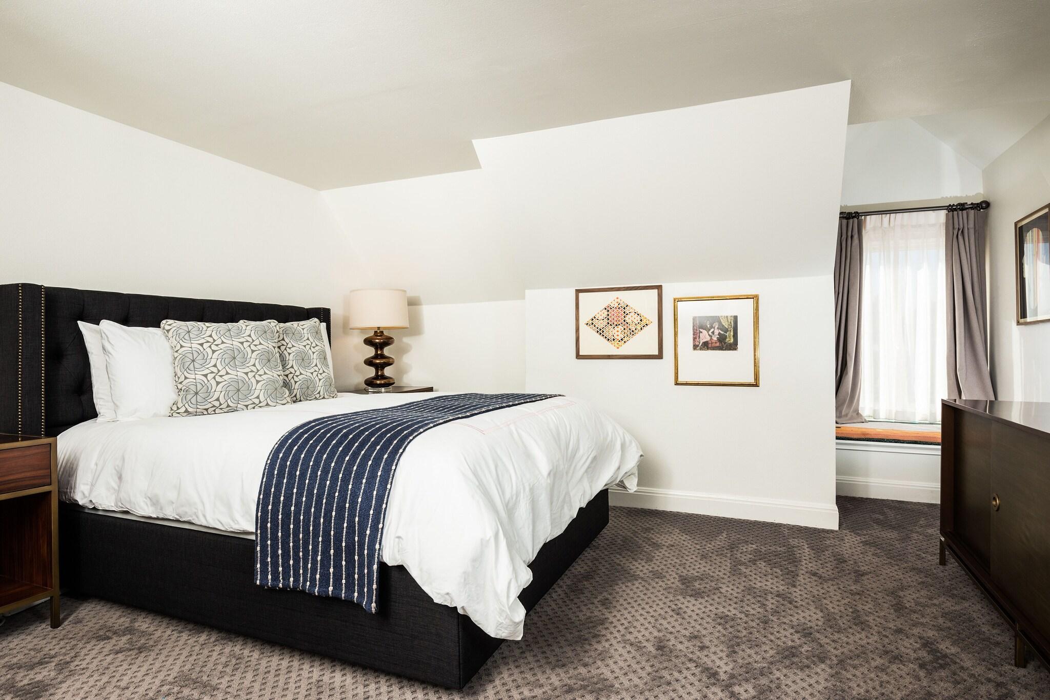 Double Queen Size Bed