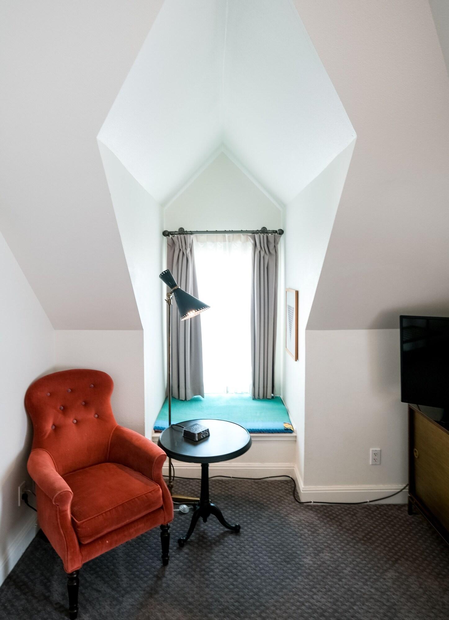 Double Queen Size Bed