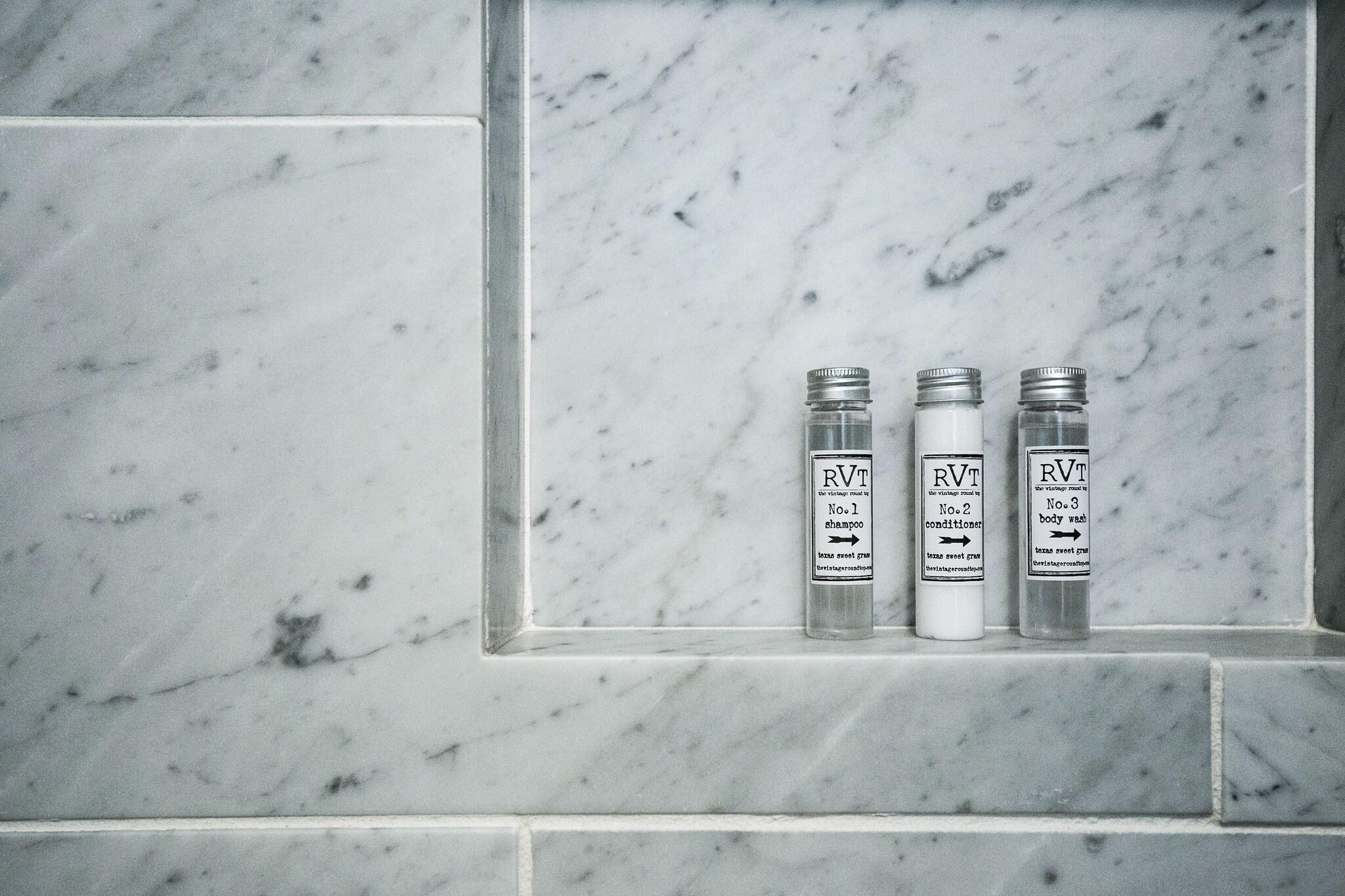 Double Deluxe Queen Bed